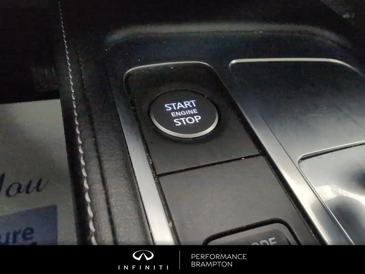 Infiniti QX60 снимка Infiniti QX60