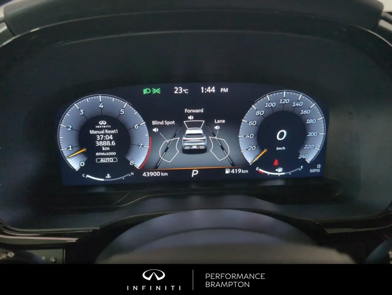 Infiniti QX60 снимка Infiniti QX60