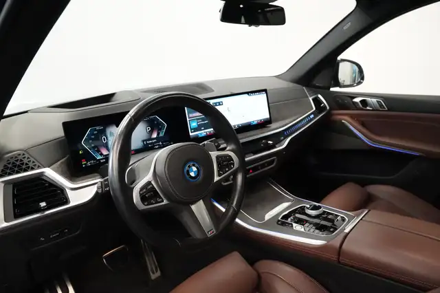 BMW X5 view 5