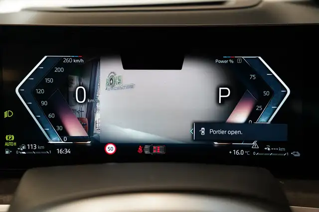 BMW X5 view 10