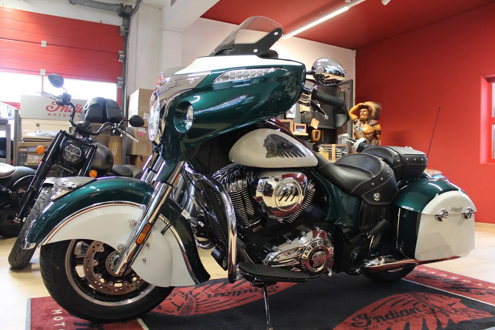 Indian Chieftain Classic Icon - 2