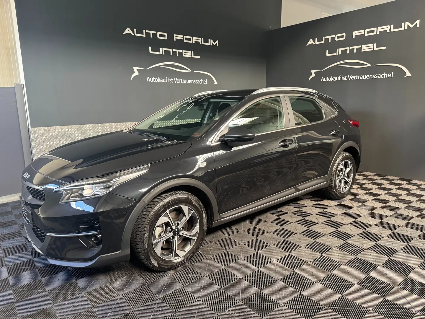 Kia XCeed Edition 7-LED-ALLWETTER-WENIG KM-GEPFLEGT- Schwarz - 2