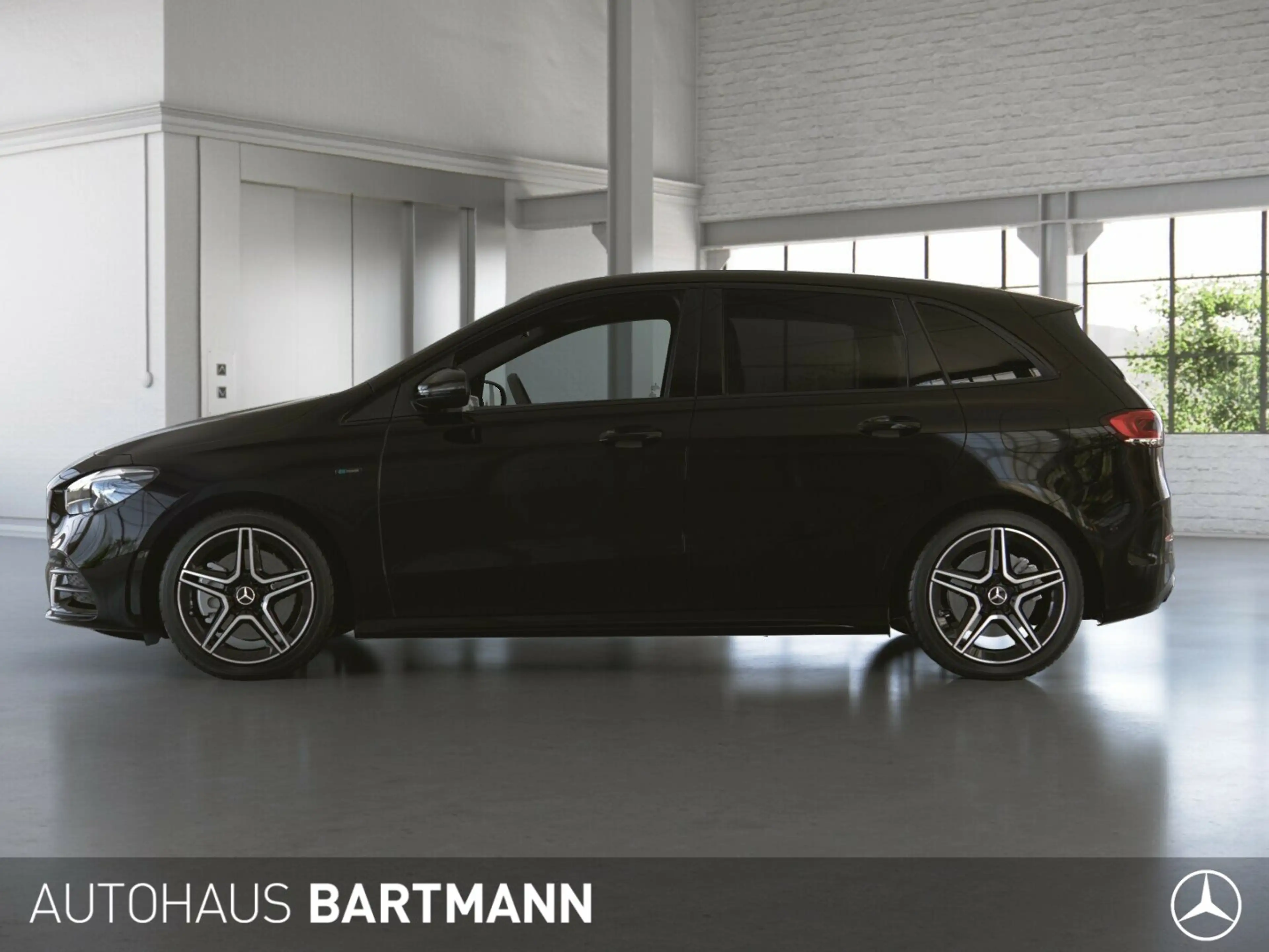 Mercedes-Benz B 250 B 250 e AMG+EDITION+LED NIGHT+MBUX+SPUR+SZH+AMBI — photo 2
