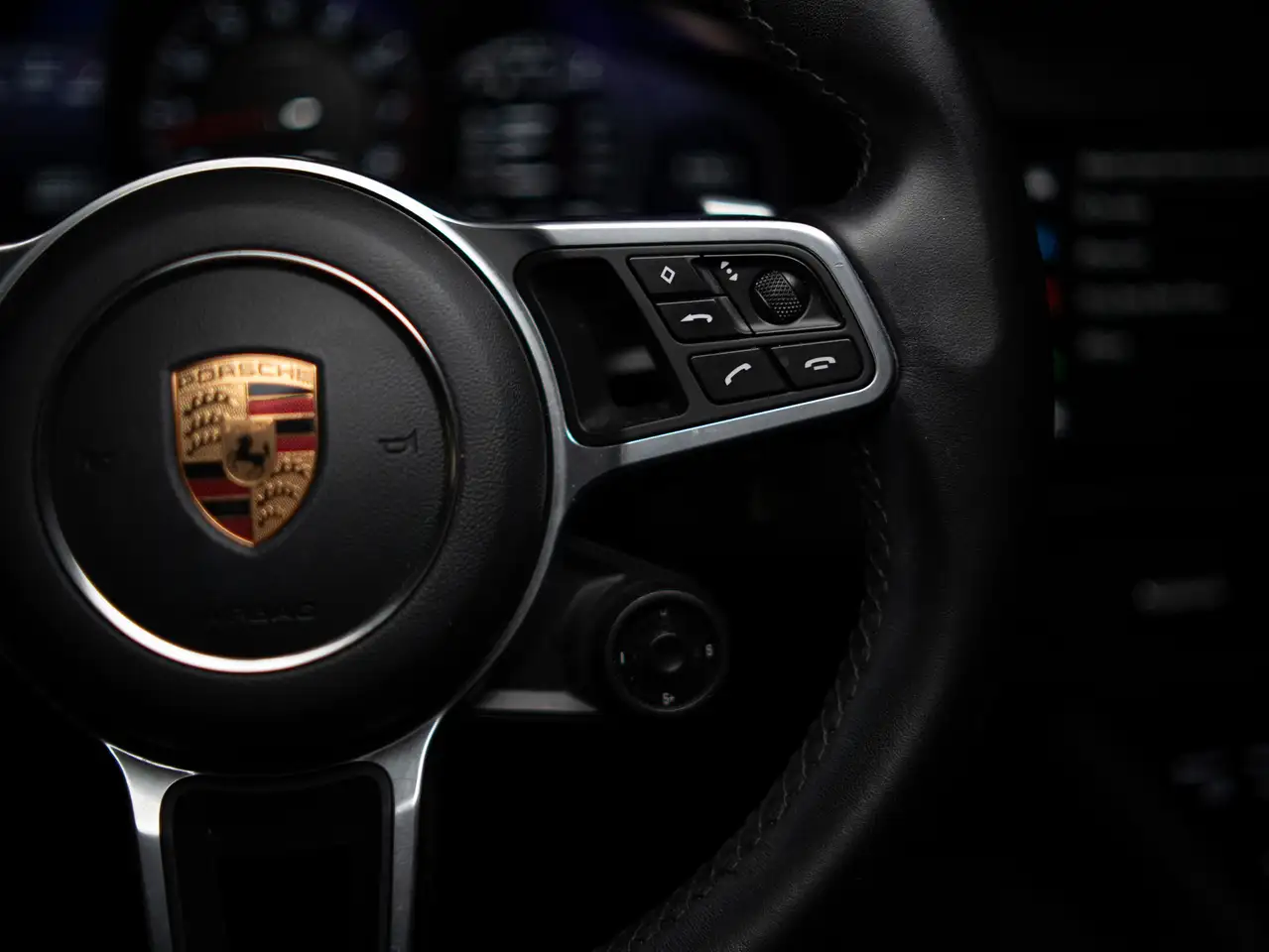 Porsche Cayenne снимка Porsche Cayenne