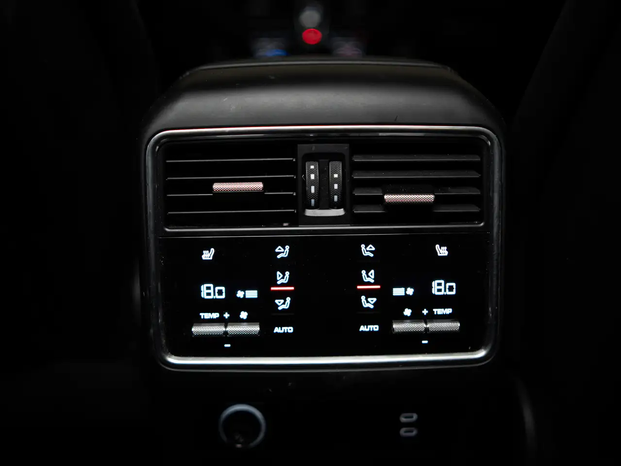 Porsche Cayenne снимка Porsche Cayenne