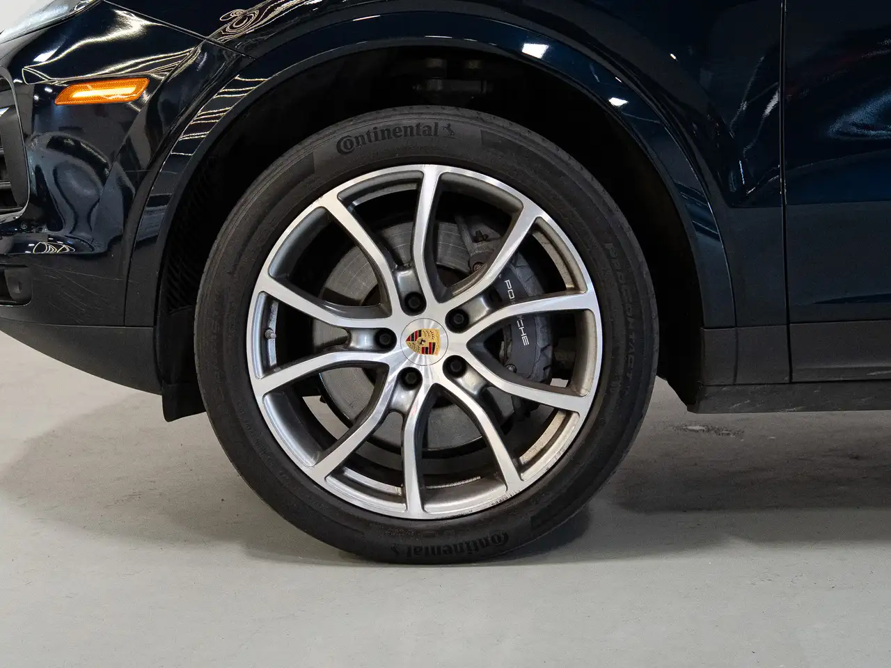 Porsche Cayenne снимка Porsche Cayenne