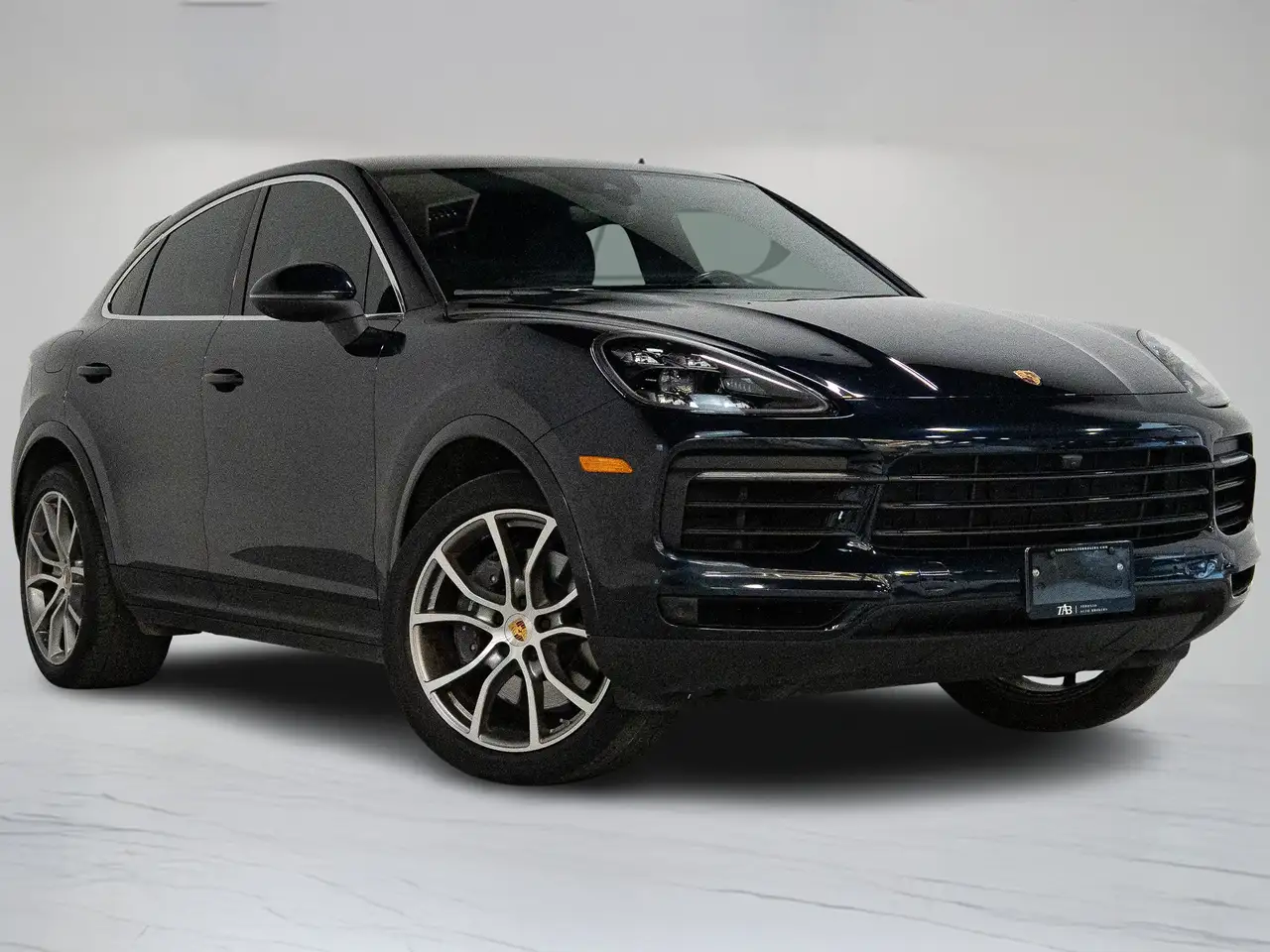 Porsche Cayenne снимка Porsche Cayenne