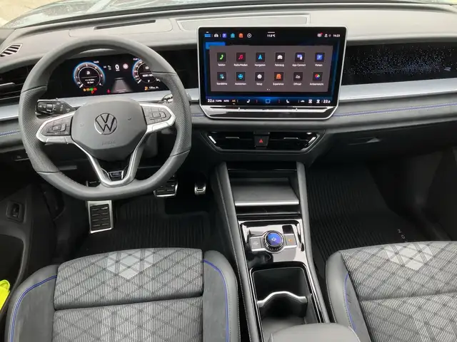 Volkswagen Tayron view 11