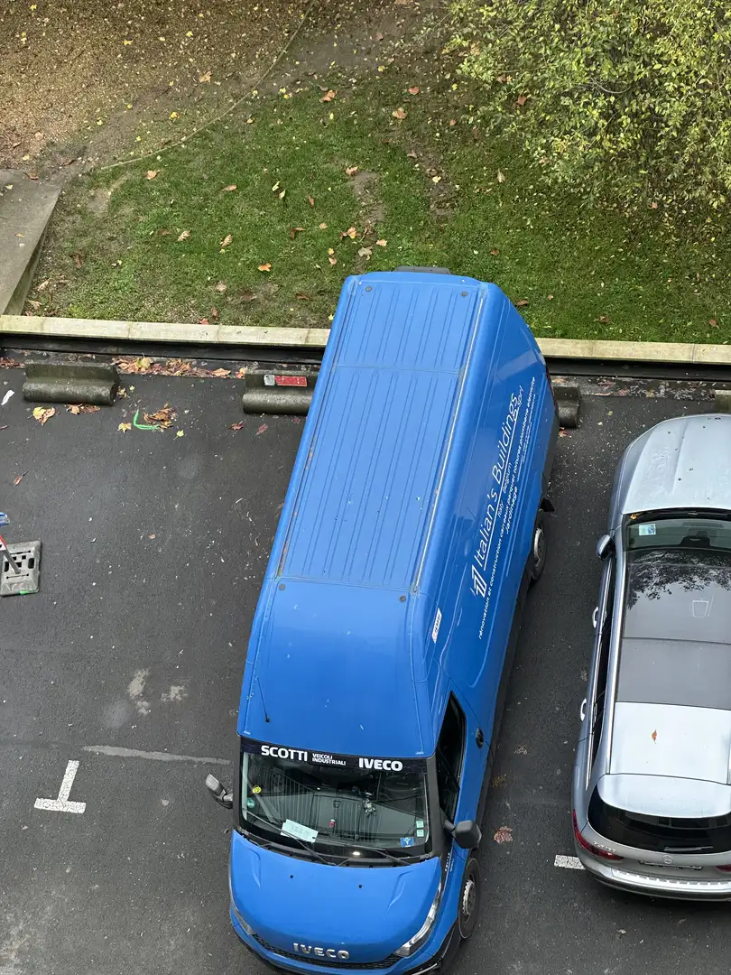 Iveco Daily 35s14 Bleu - 2