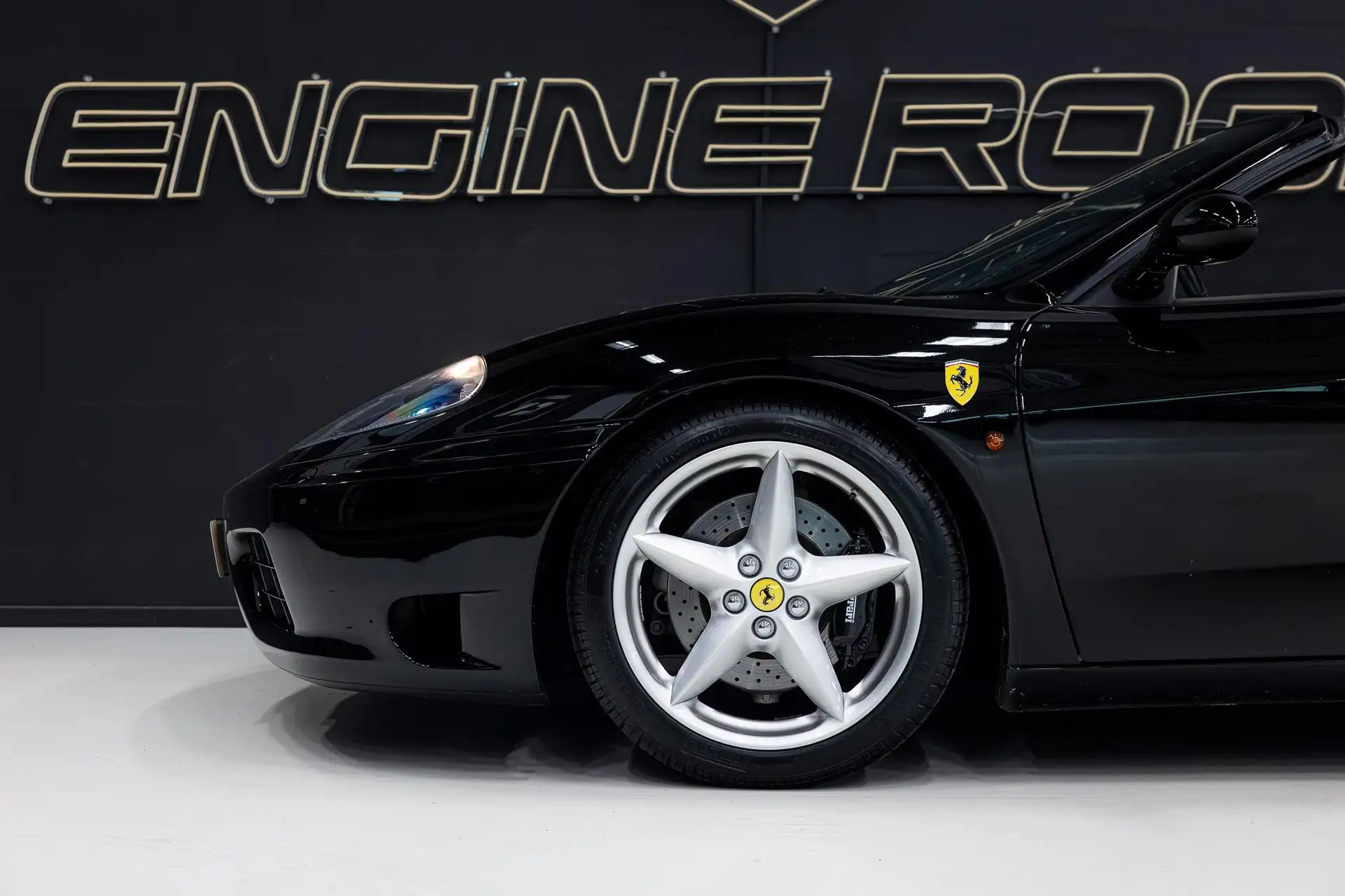 페라리 360 Spider 2002 검정 사진 7