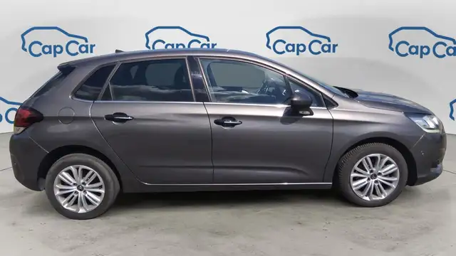 Citroen C4 view 4