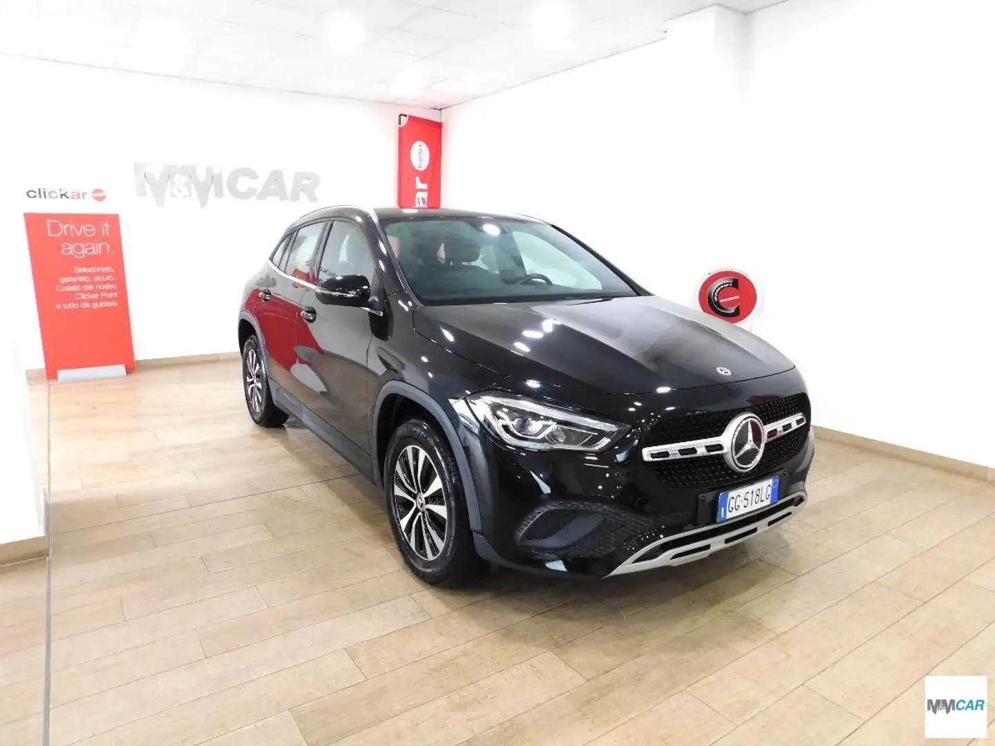 Mercedes-Benz GLA 180 180 Automatic Sport Nero - 1