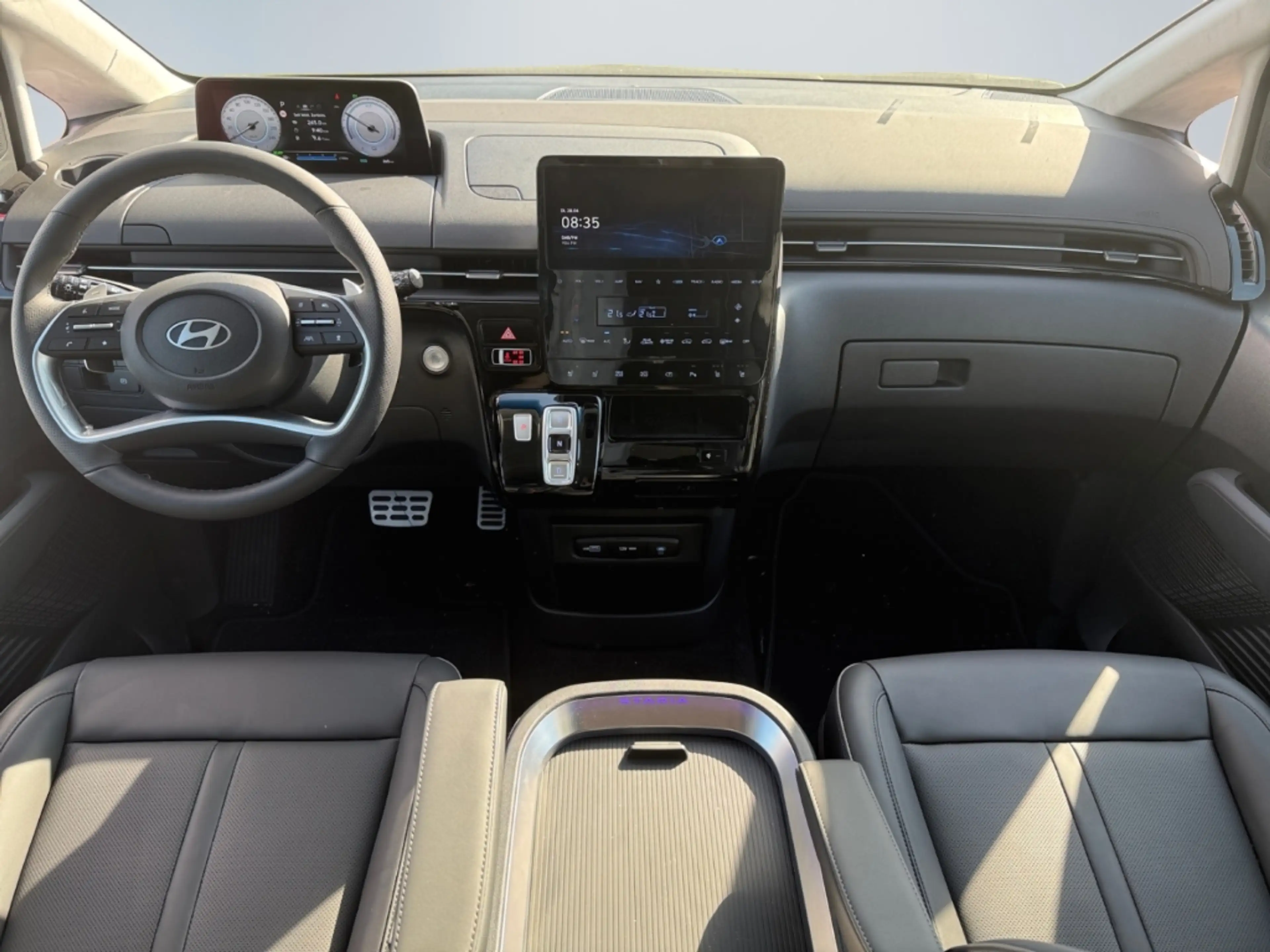 Hyundai STARIA Signature 1.6 T-GD Navi Leder Digitales Cockpit So — photo 10