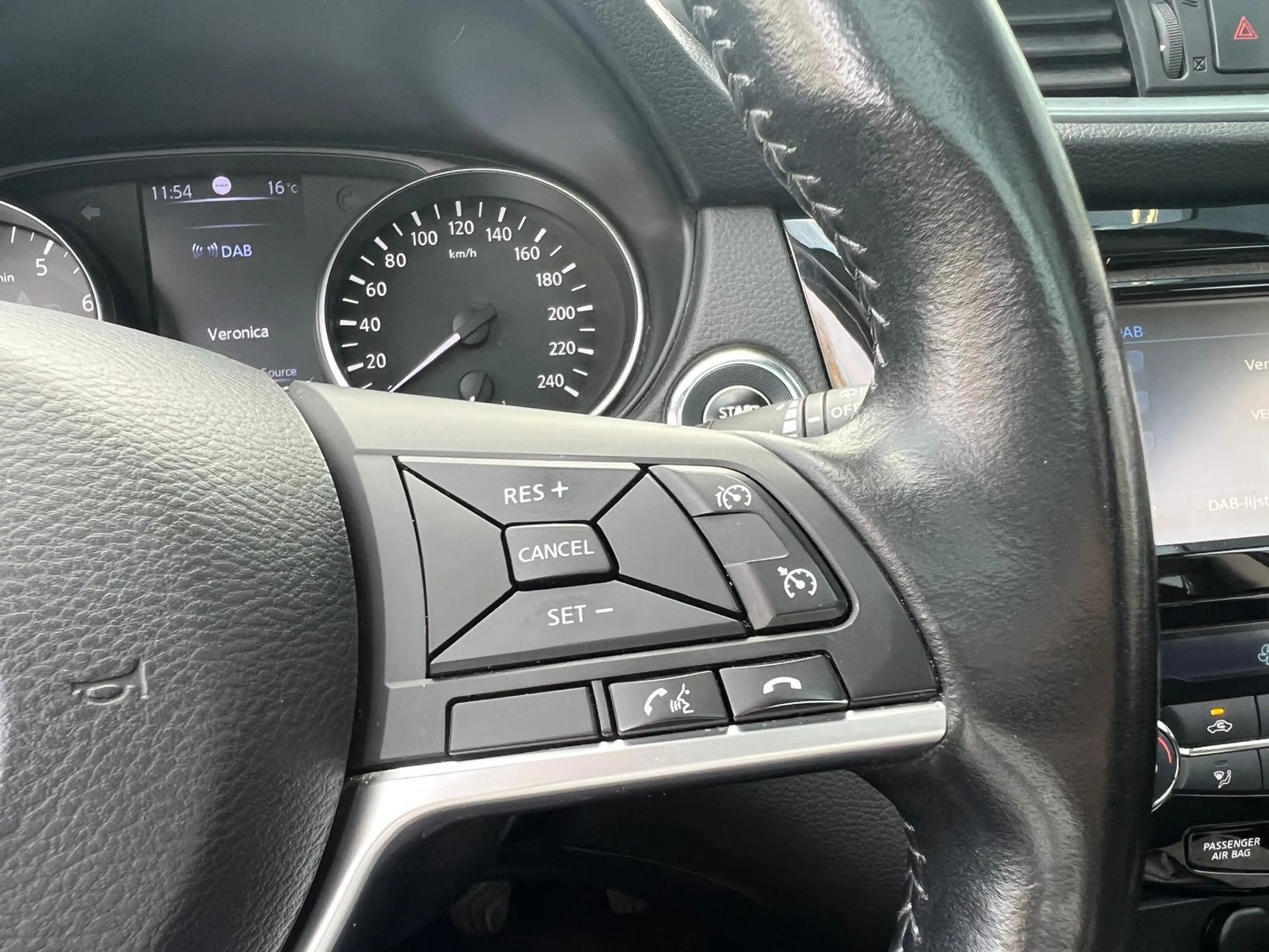 Nissan Qashqai 1.3 DIG-T Acenta | 360 CAMERA | NAVIGATIE | PANORA — photo 18