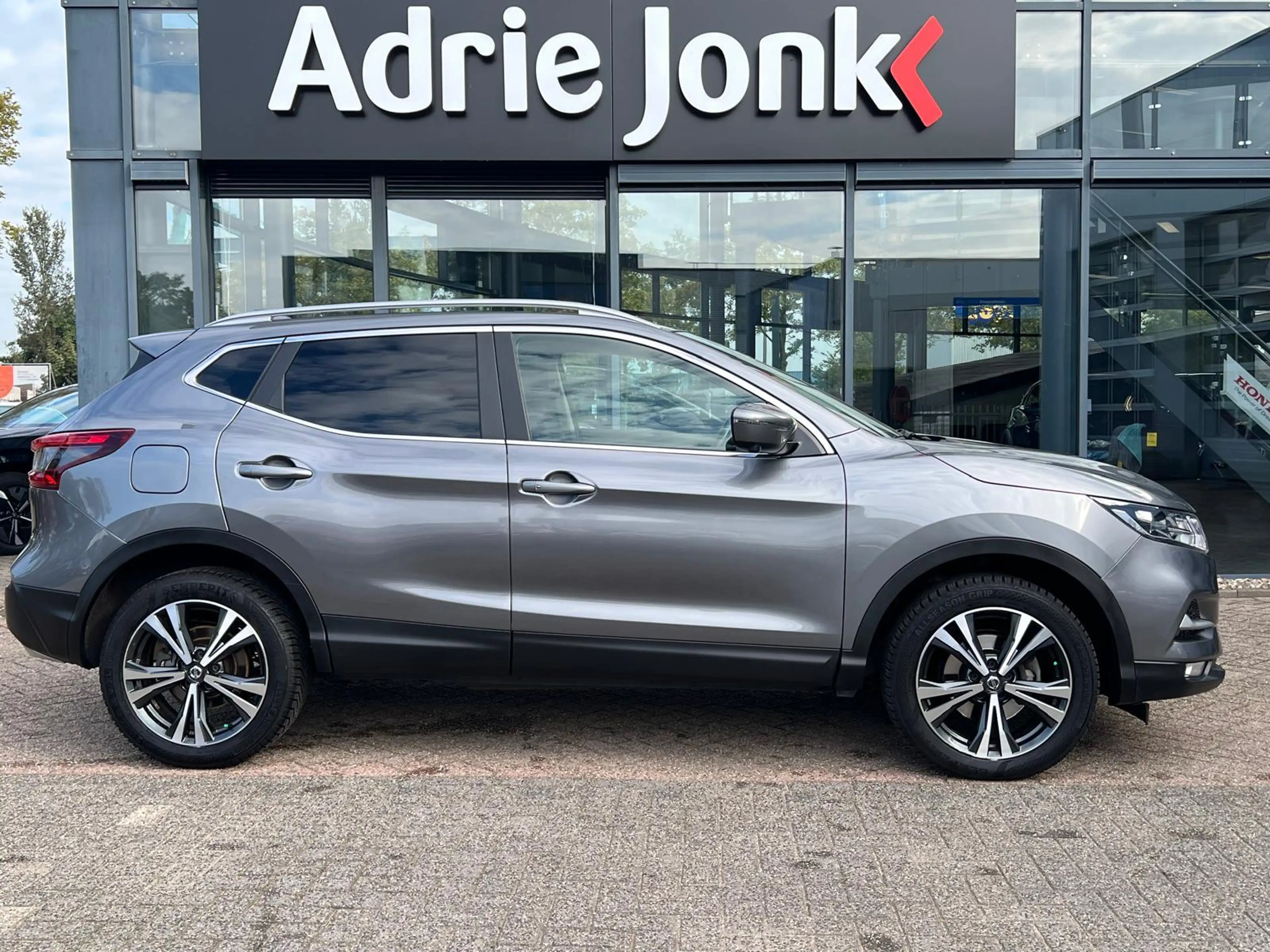 Nissan Qashqai 1.3 DIG-T Acenta | 360 CAMERA | NAVIGATIE | PANORA — photo 4