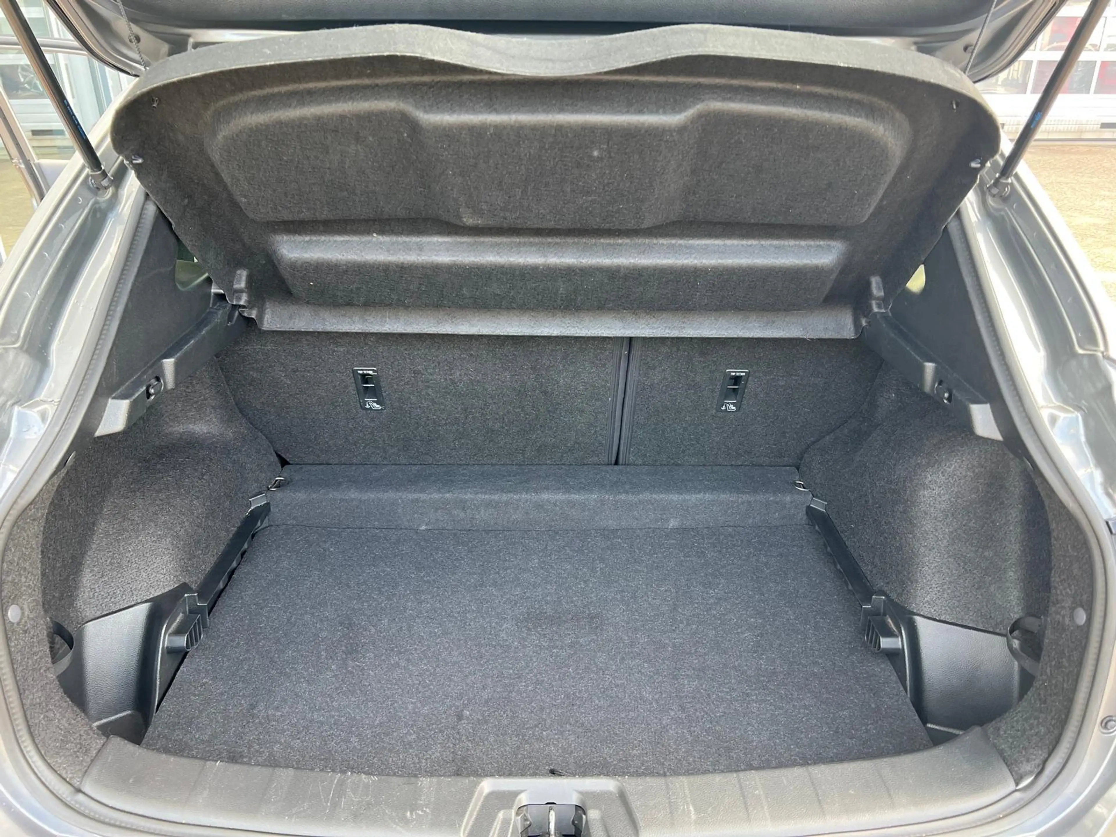 Nissan Qashqai 1.3 DIG-T Acenta | 360 CAMERA | NAVIGATIE | PANORA — photo 37