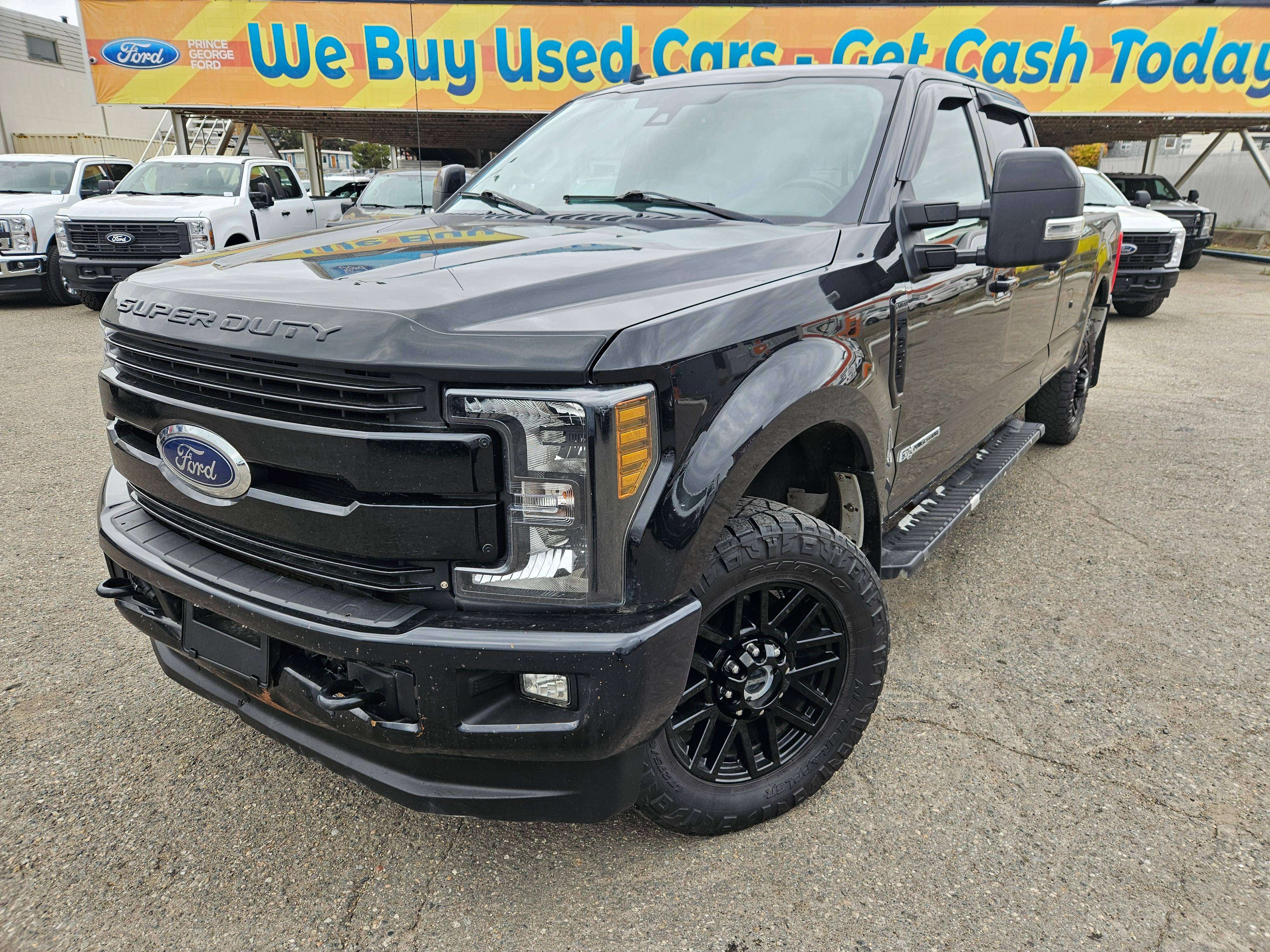 Black 2019 Ford F-350 Super Duty Pickup Truck Four-Wheel Drive Automatic