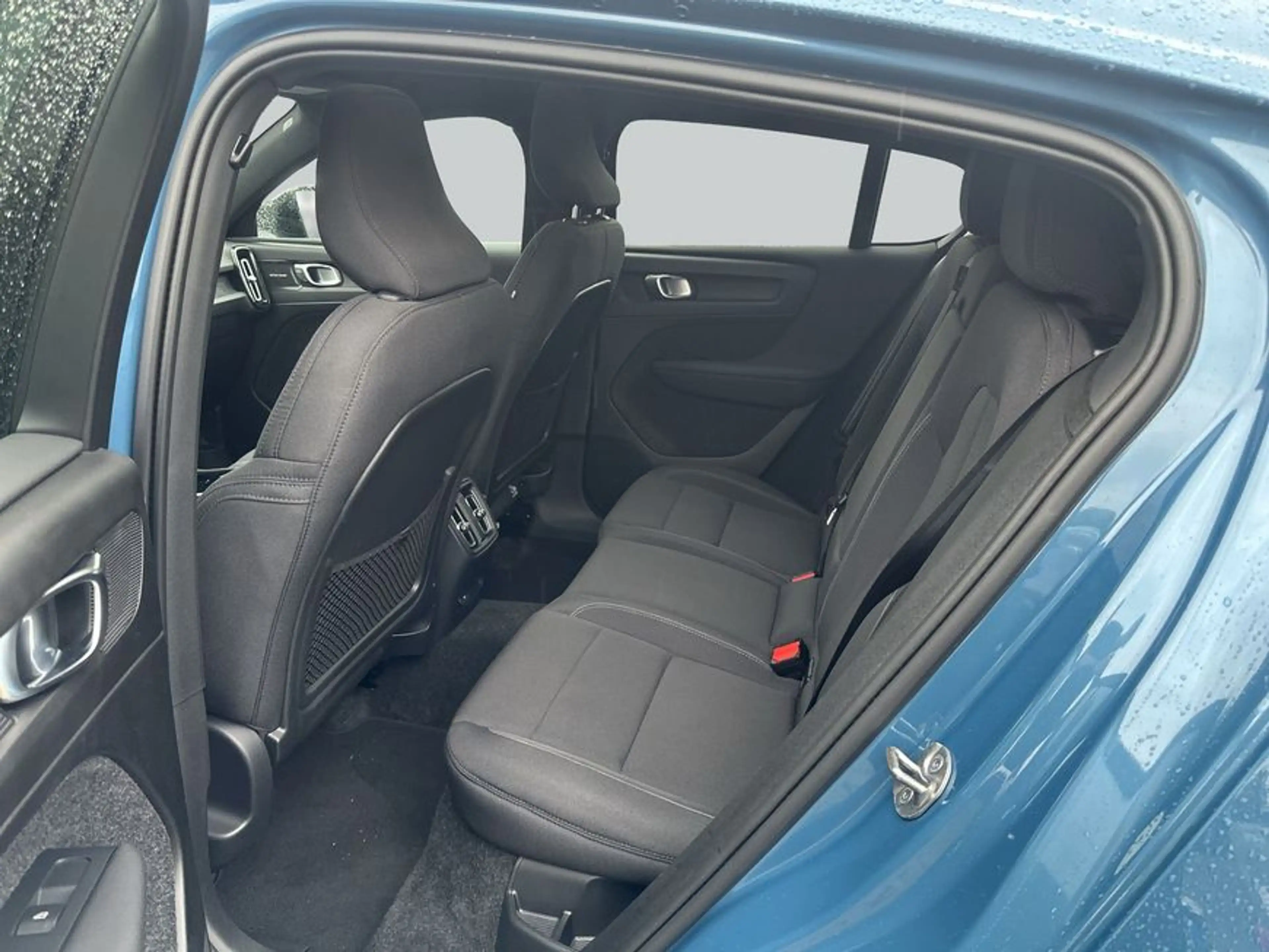 Volvo C40 Recharge Twin Motor Ultimate — photo 11