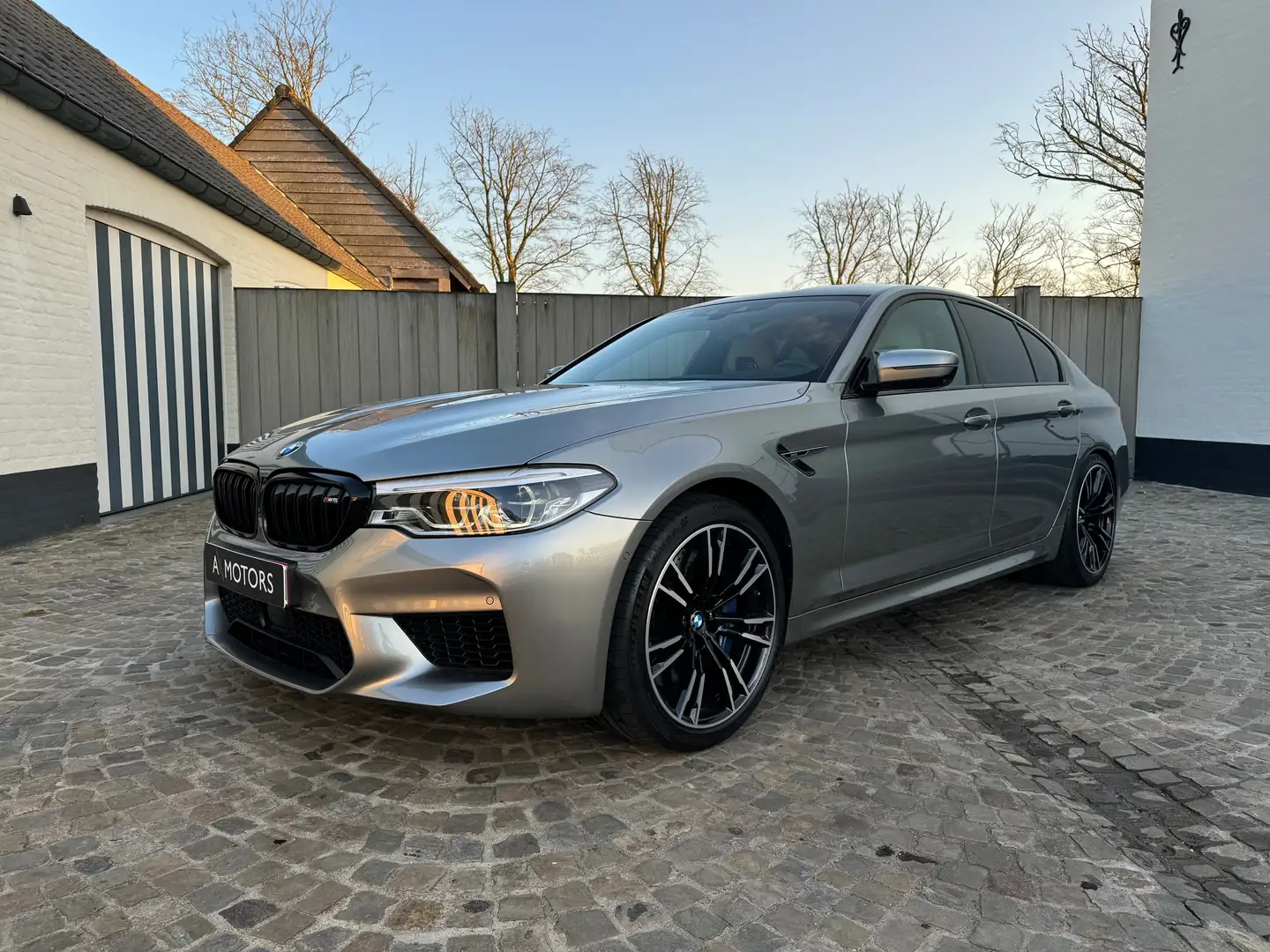 BMW M5 4.4AS V8 - CARBON Gris - 1