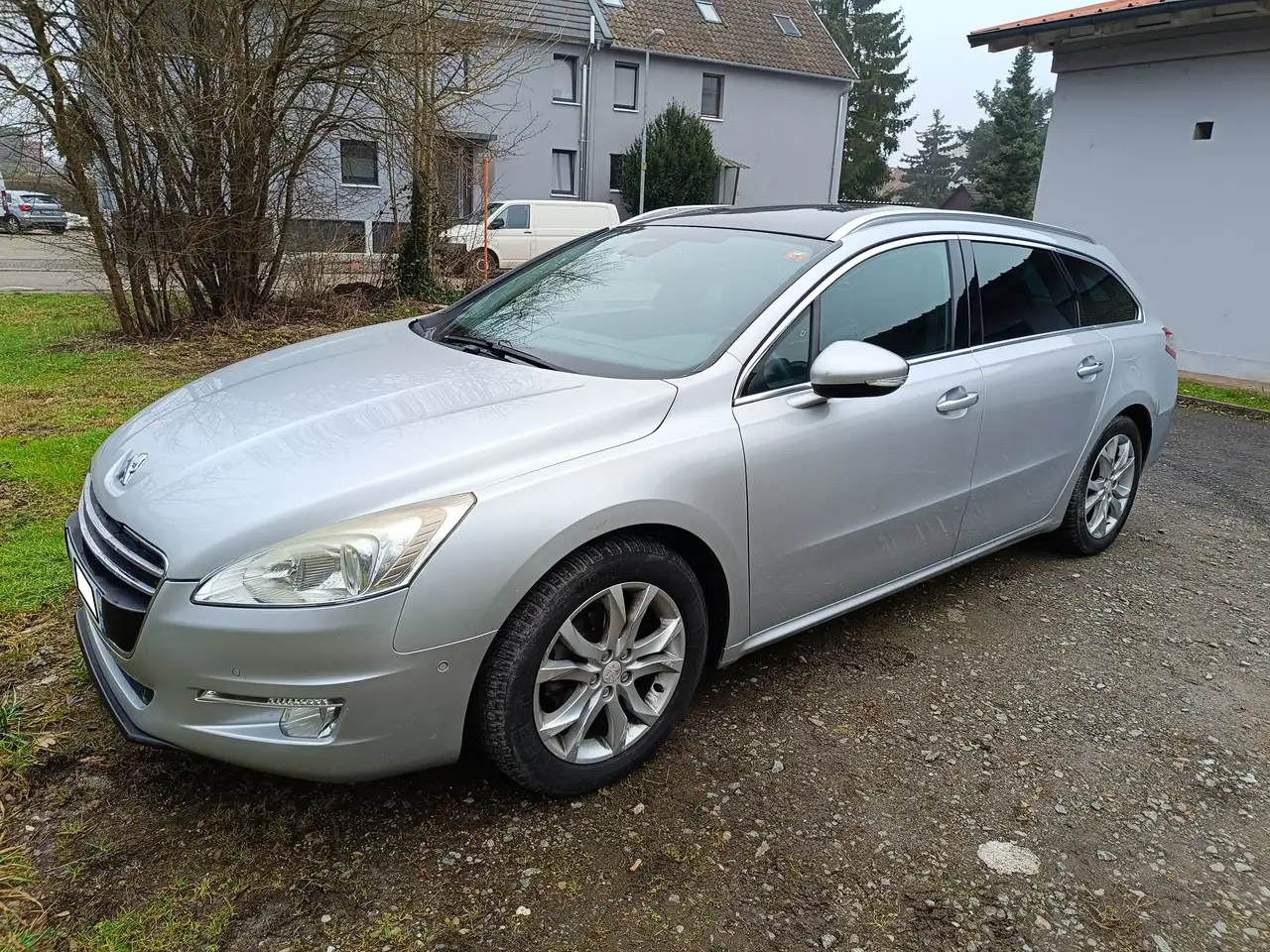 Peugeot 508 SW 2.0 HDi 140ch FAP BVM6 Allure