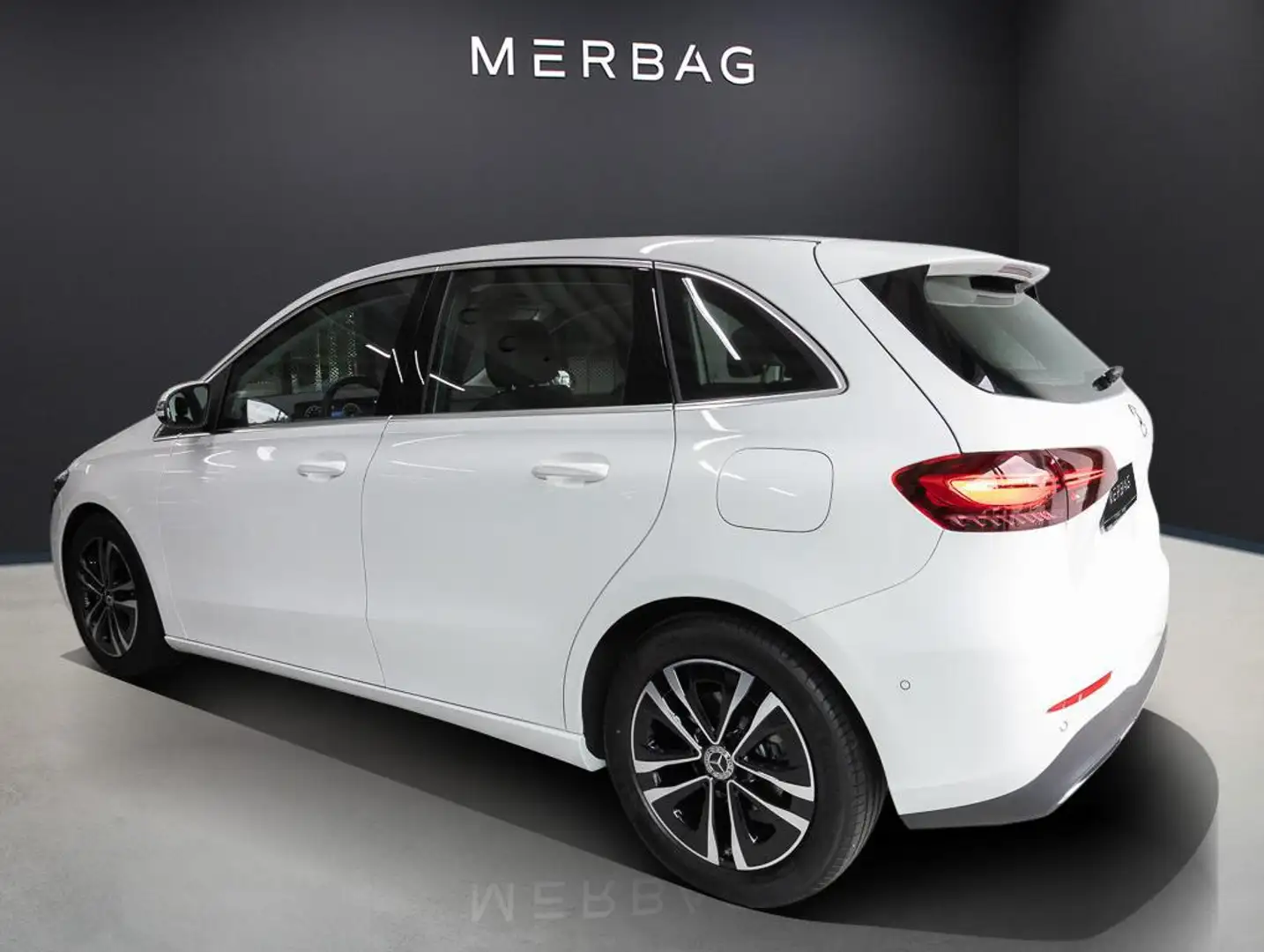 Mercedes-Benz B 180 W-Paket ParkAss. LED SpurH el.Heck LM KAM Weiß - 2