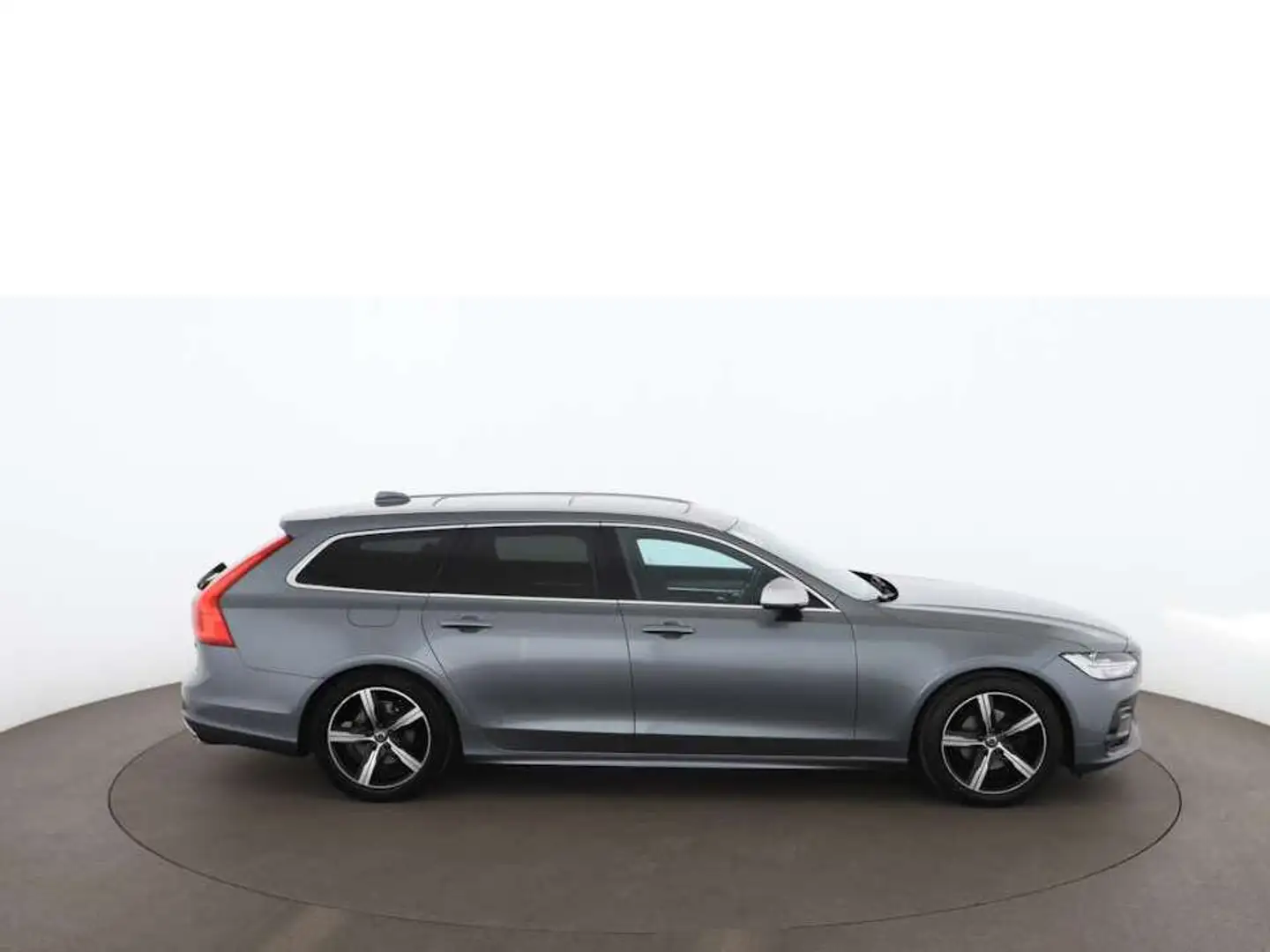 Volvo V90 Kombi D3 R-Design Aut LED SKY RADAR NAV LEDER Grey - 2