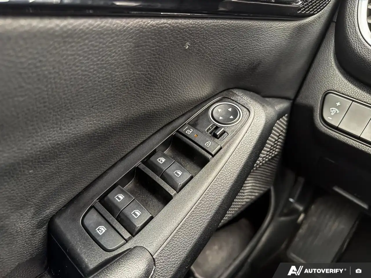 Kia Seltos снимка Kia Seltos
