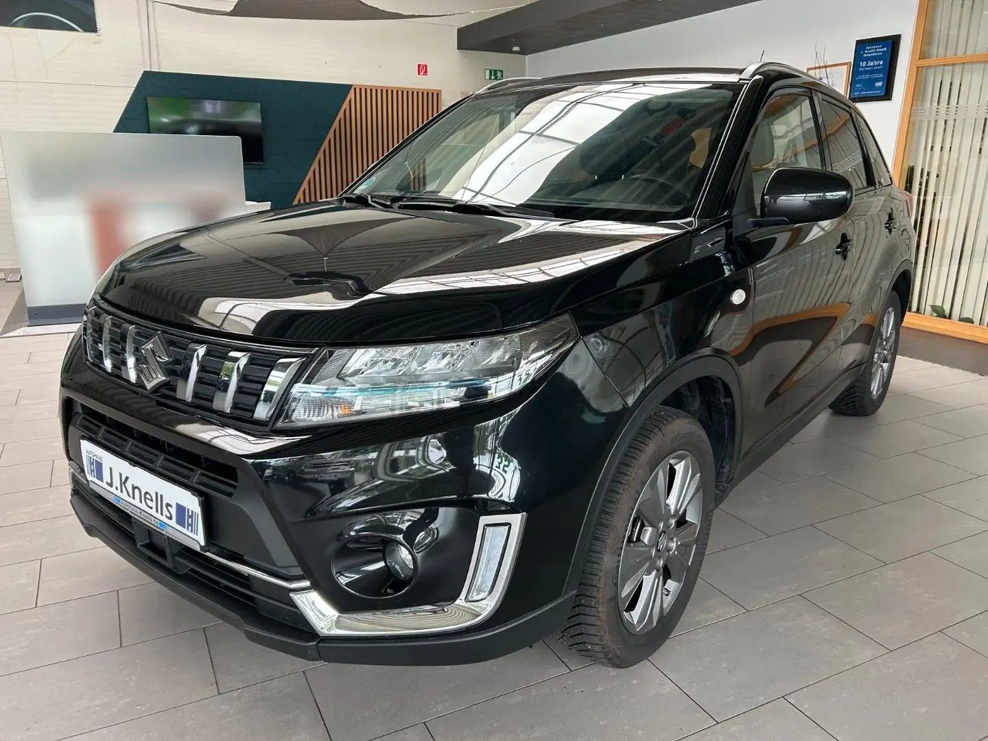 Suzuki Vitara 1.4 Mild-Hybrid Comfort4x2/KAMERA/ACC/AHK Zwart - 1