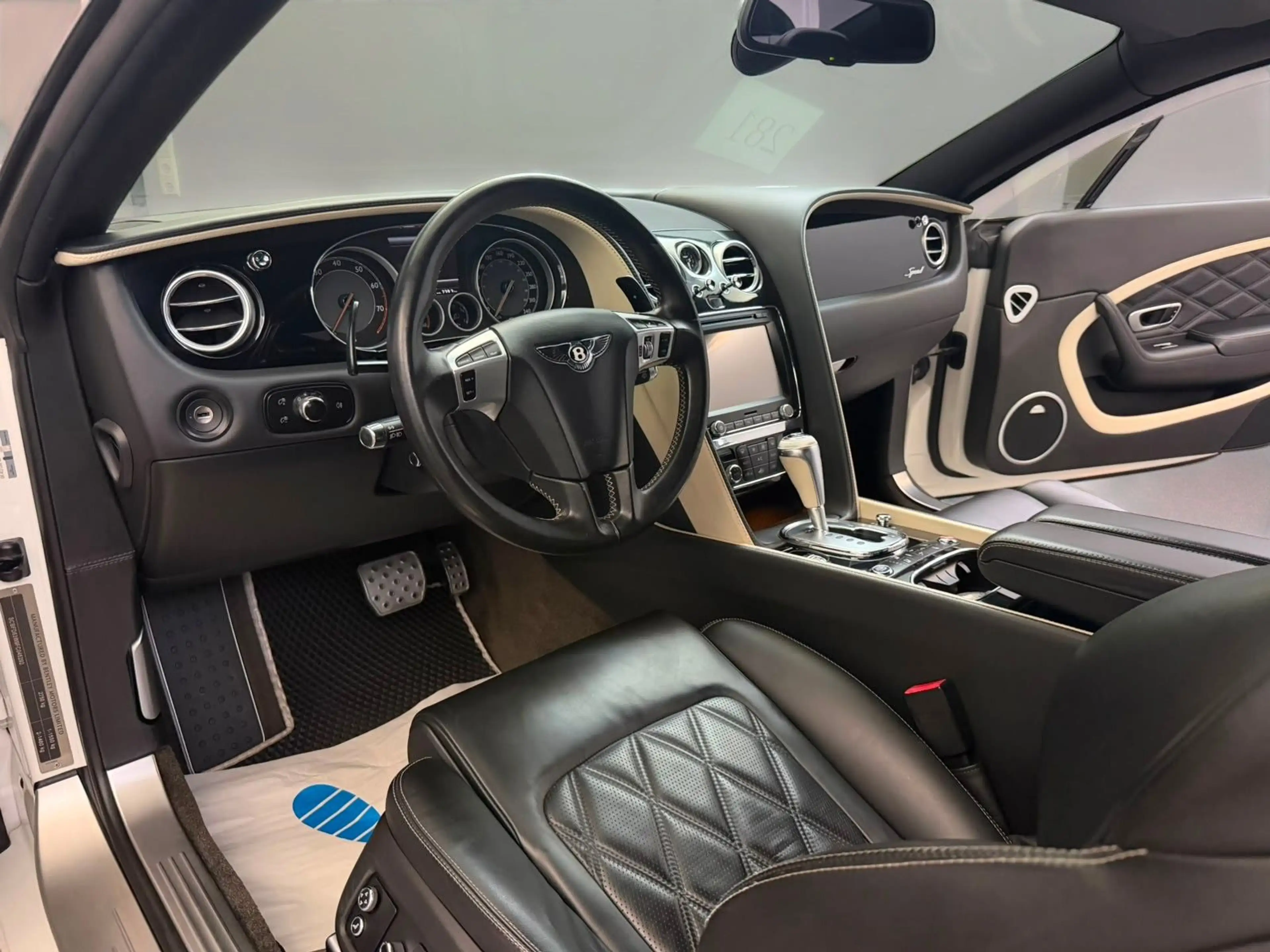 Bentley Continental GT 6.0 W12 Speed 4WD*NAIM*22Z*SITZKL — photo 10