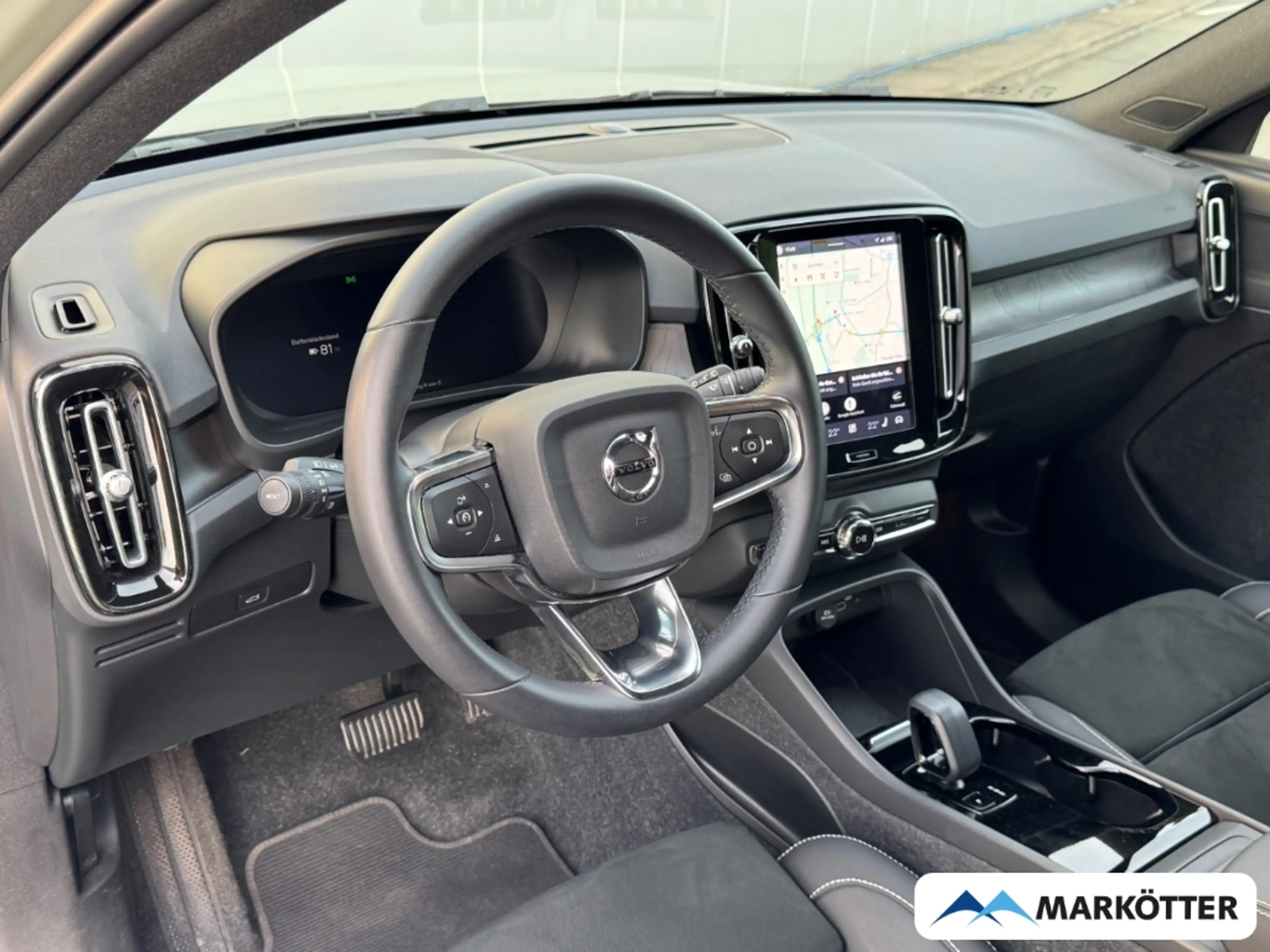 Volvo XC40 Plus Recharge ACC/Memory/H&K/DAB/Keyless — photo 4