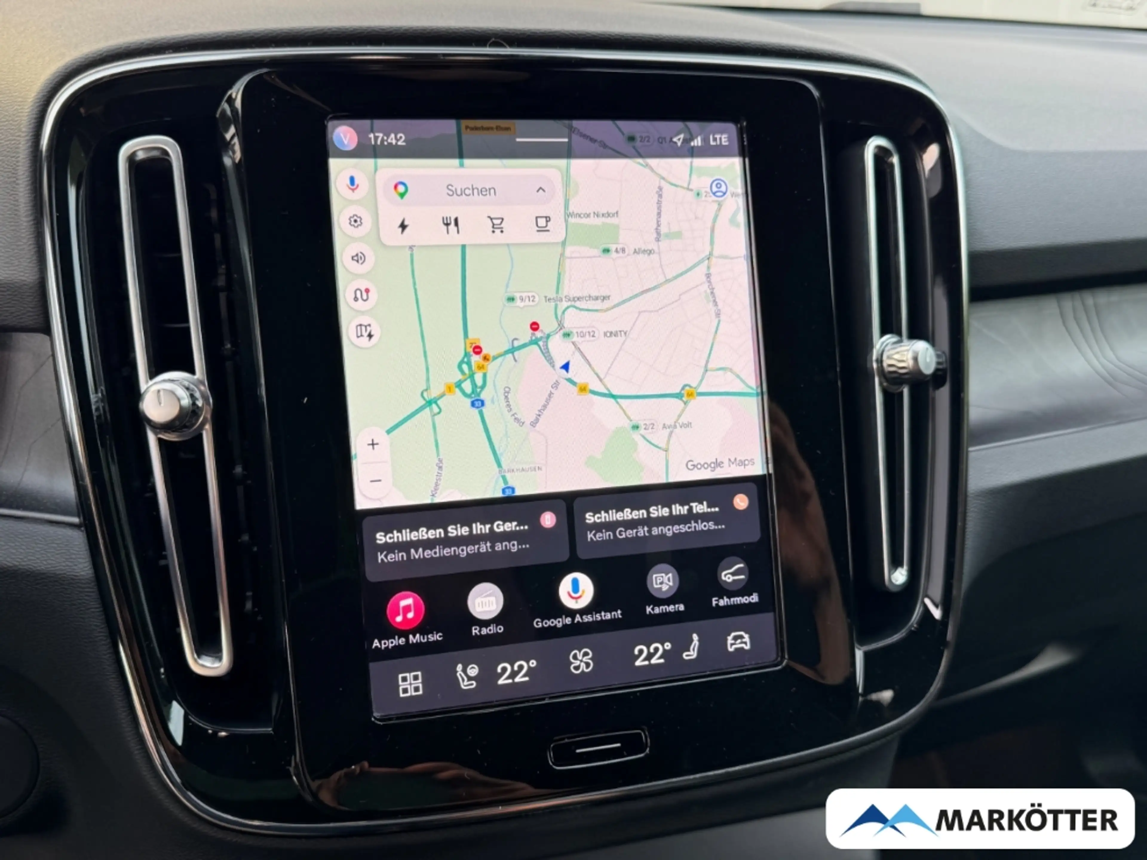 Volvo XC40 Plus Recharge ACC/Memory/H&K/DAB/Keyless — photo 13