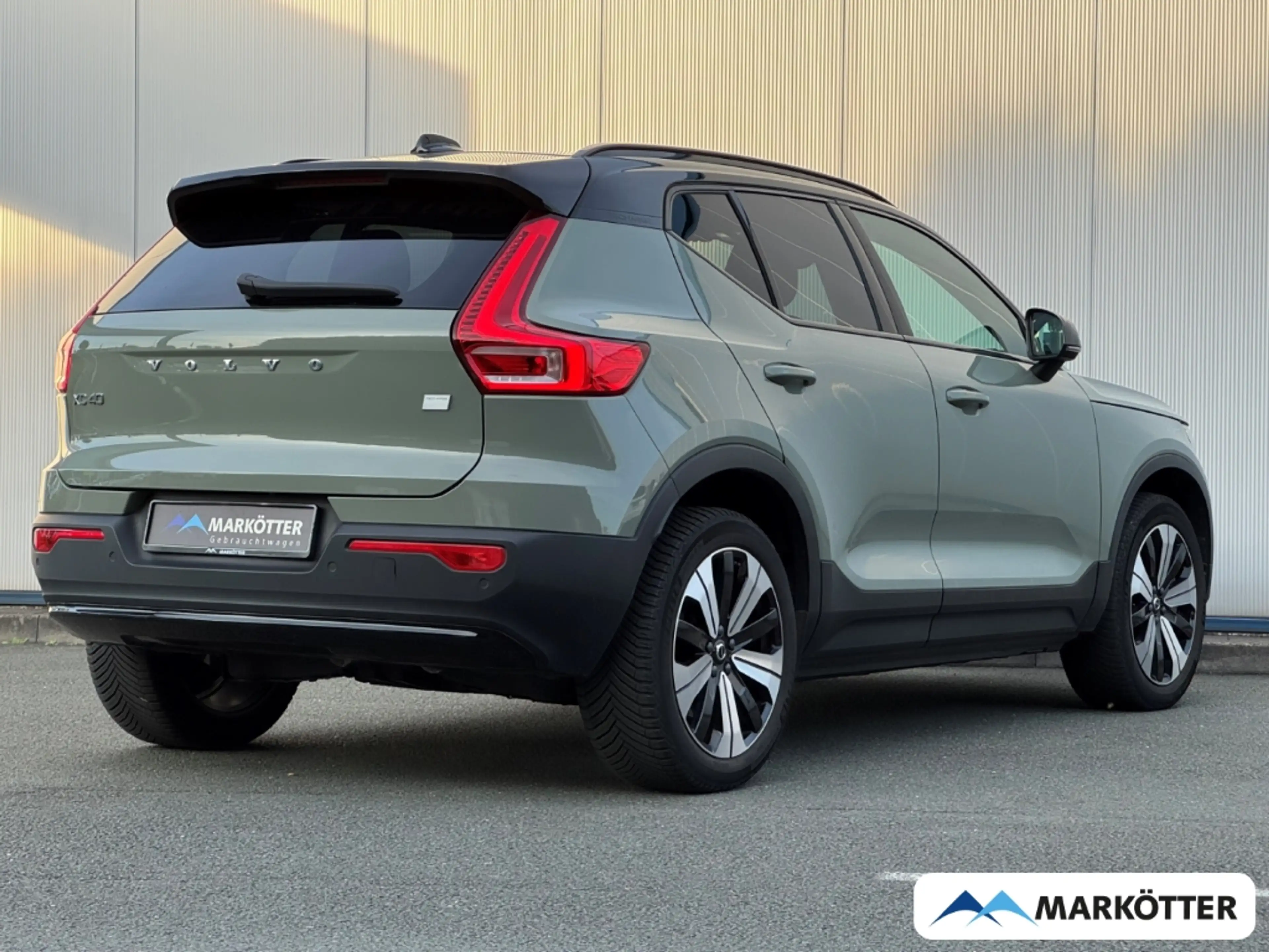 Volvo XC40 Plus Recharge ACC/Memory/H&K/DAB/Keyless — photo 5