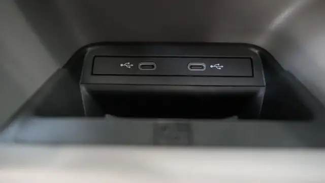 Volkswagen ID. Buzz VW ID. Buzz Cargo Pro 4MOTION 250 kW Ansicht 5