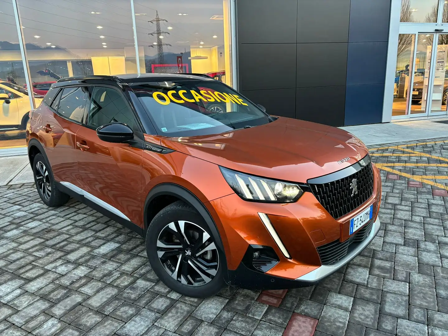 Peugeot 2008 2008 1.2 puretech GT Line s Arancione - 2