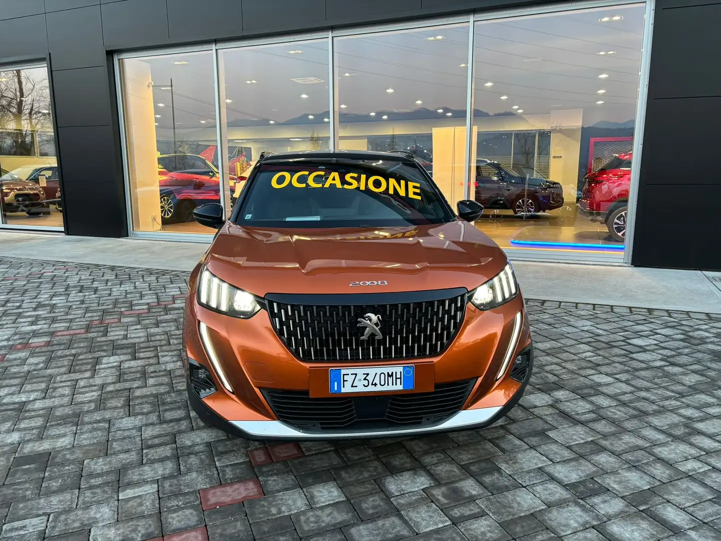 Peugeot 2008 2008 1.2 puretech GT Line s Arancione - 1