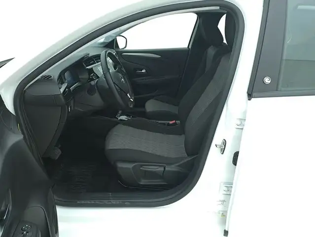 Opel Corsa-E view 10