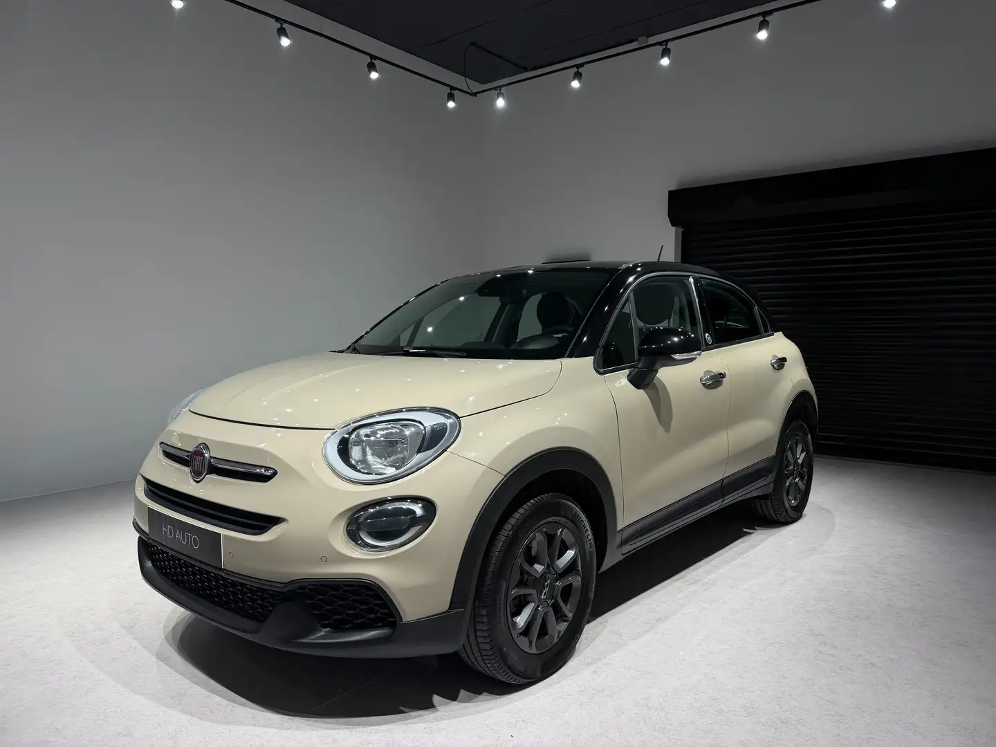 Fiat 500X 1.3 FireFly Club Edition Lounge SPORT/CAMERA/GPS/ Beige - 2