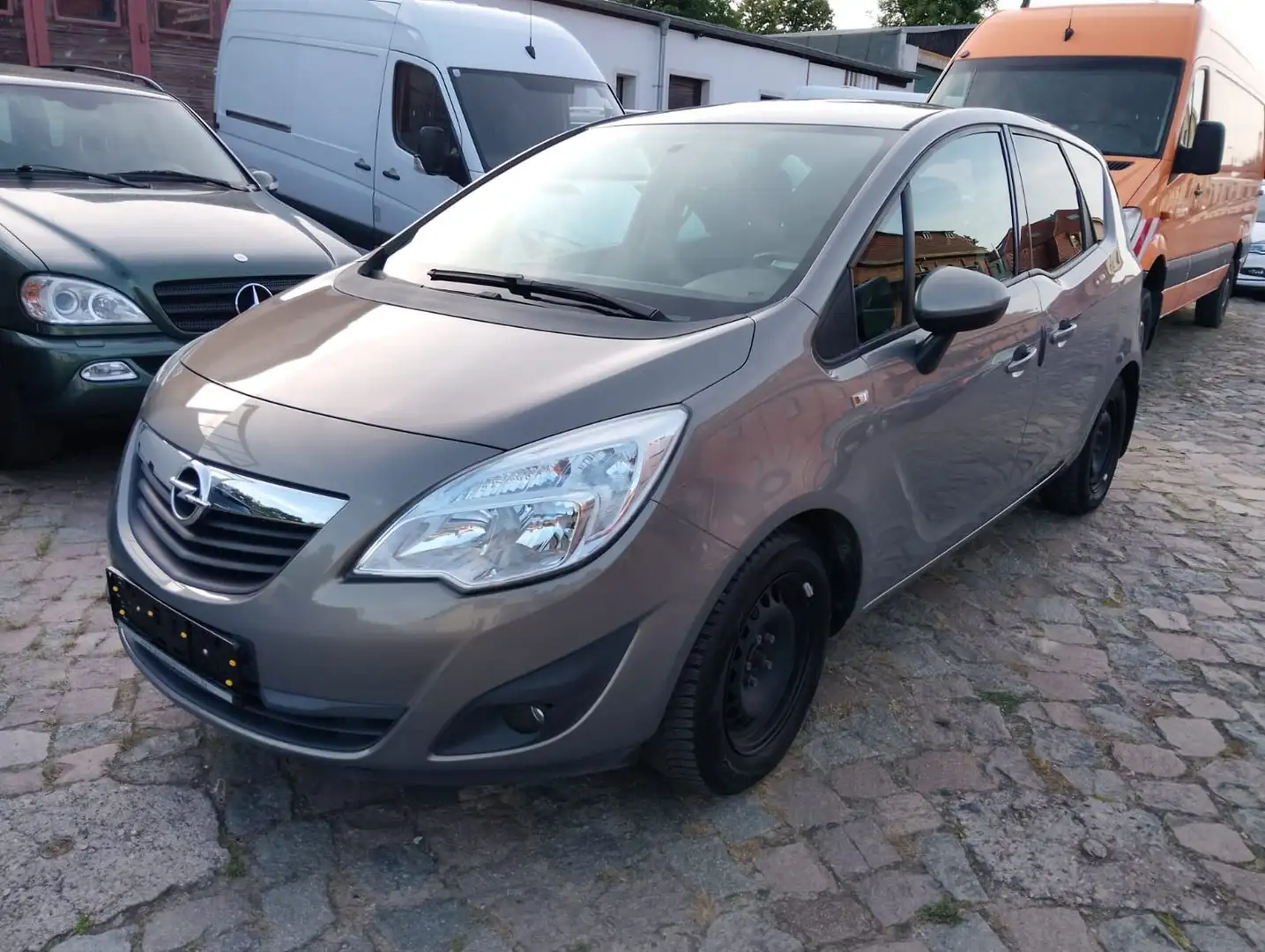 Opel Meriva B Design Edition Marrone - 2