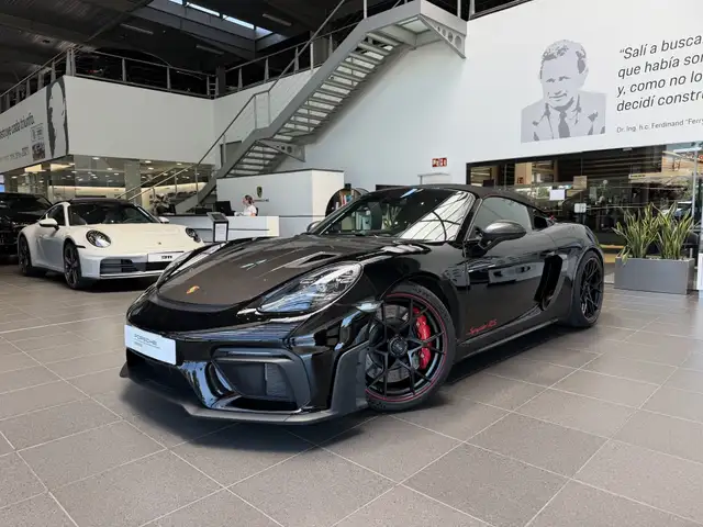 Porsche 718 Spyder RS PDK