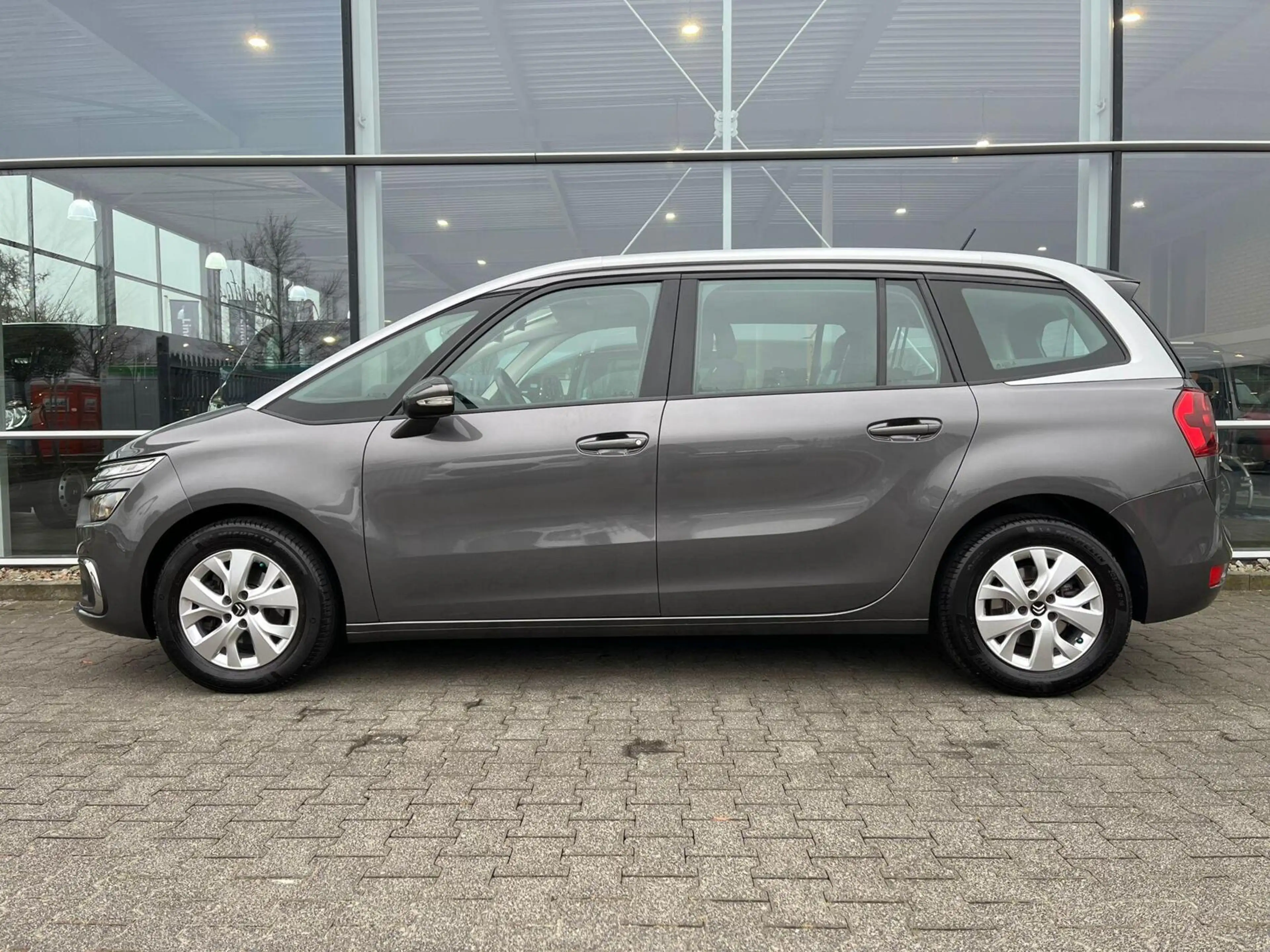 Citroen Grand C4 Picasso 1.2 PureTech Busines 7Pers/Carplay Trekhaak — photo 2