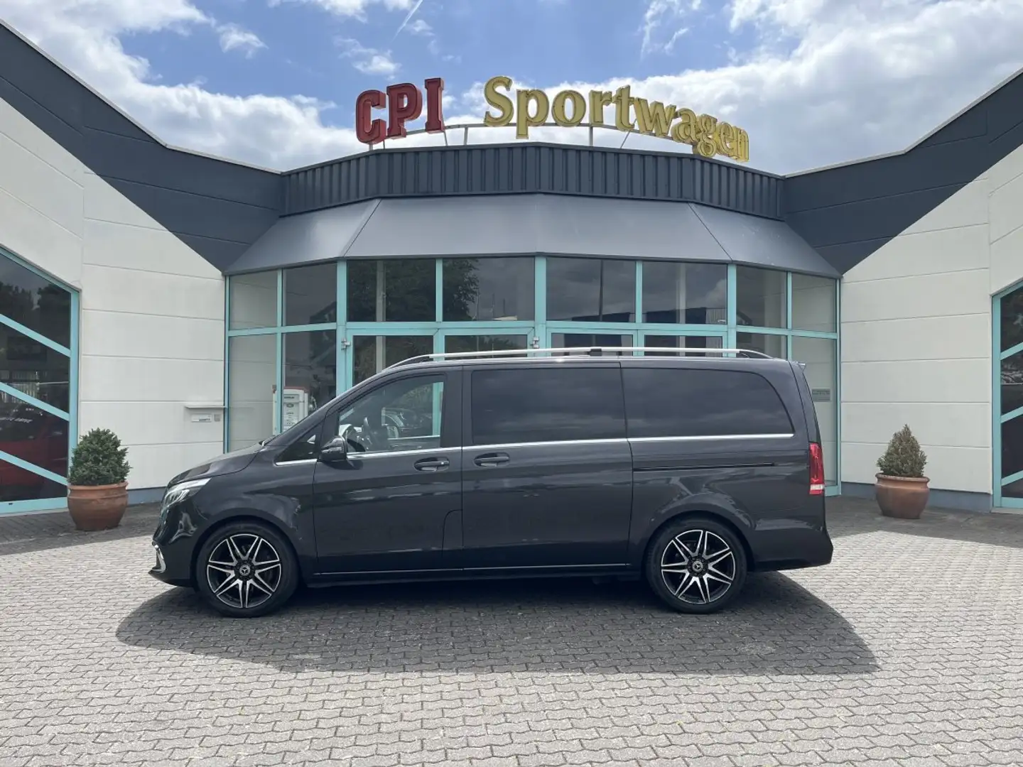 Mercedes-Benz V 300 d L mit Topausstattung - 1