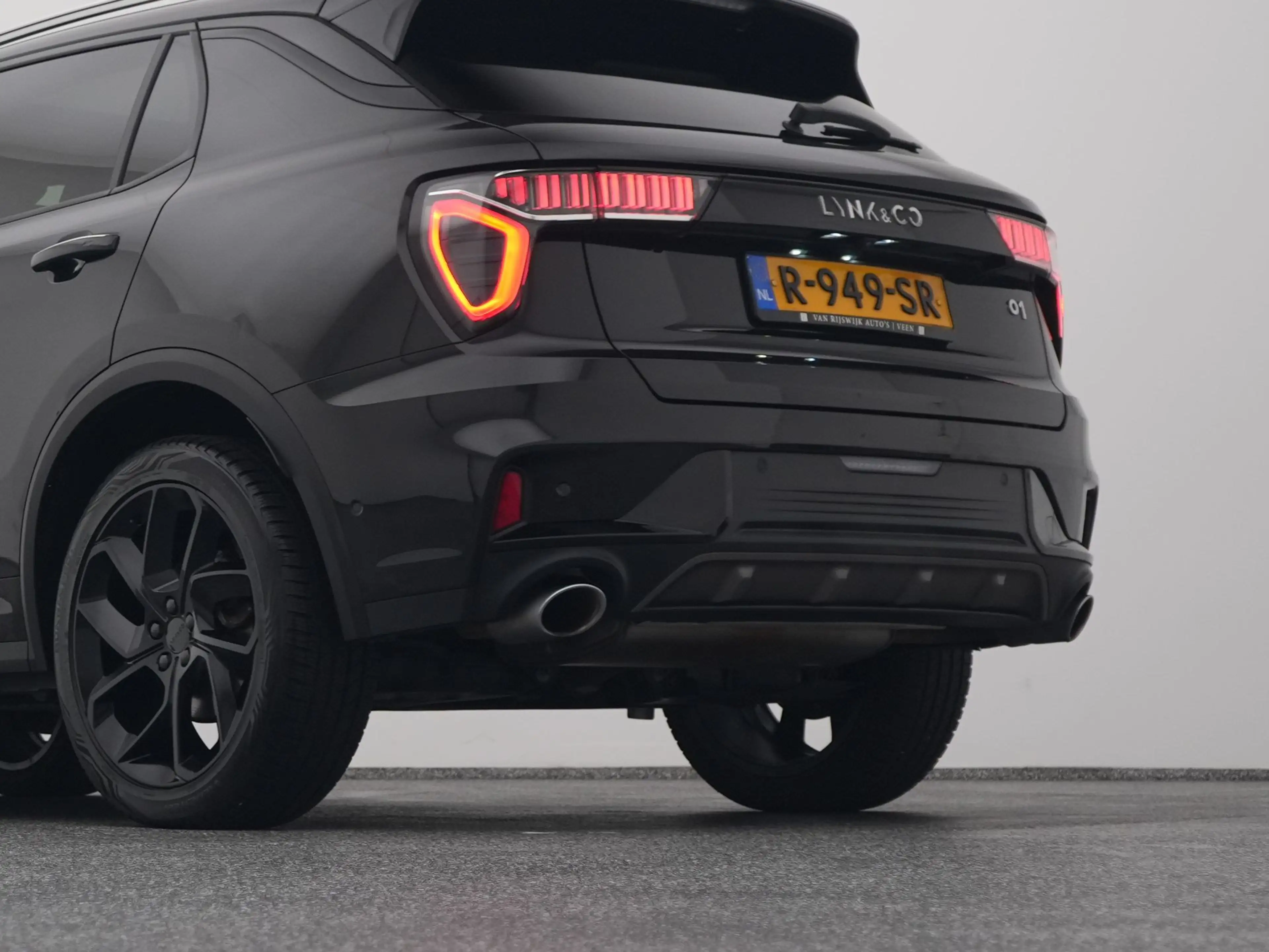 Lynk & Co 01 1.5 Plug-in Hybrid | 360° | BLACK | NLD AUTO — photo 22