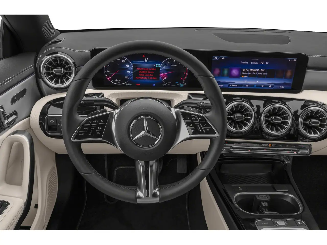 Mercedes-Benz CLA снимка Mercedes-Benz CLA