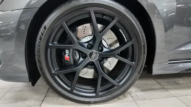 Audi RS3 view 12