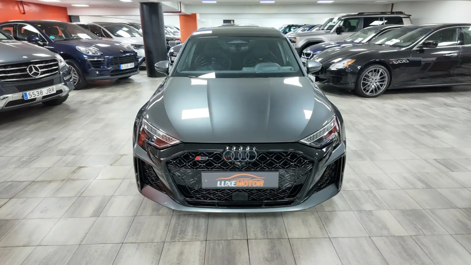 Audi RS3 Sportback quattro S tronic 294kW Gris - 2