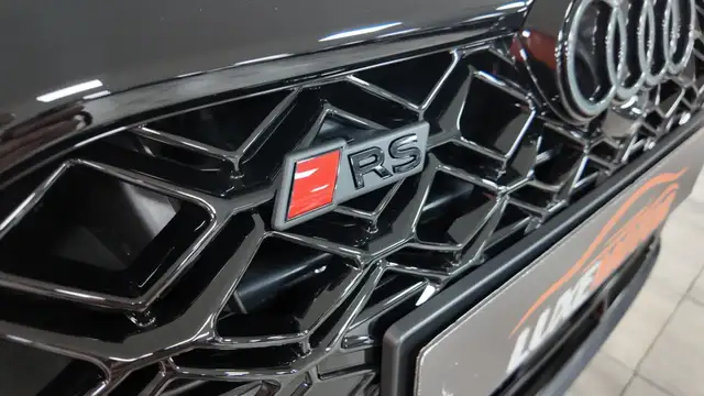 Audi RS3 view 9