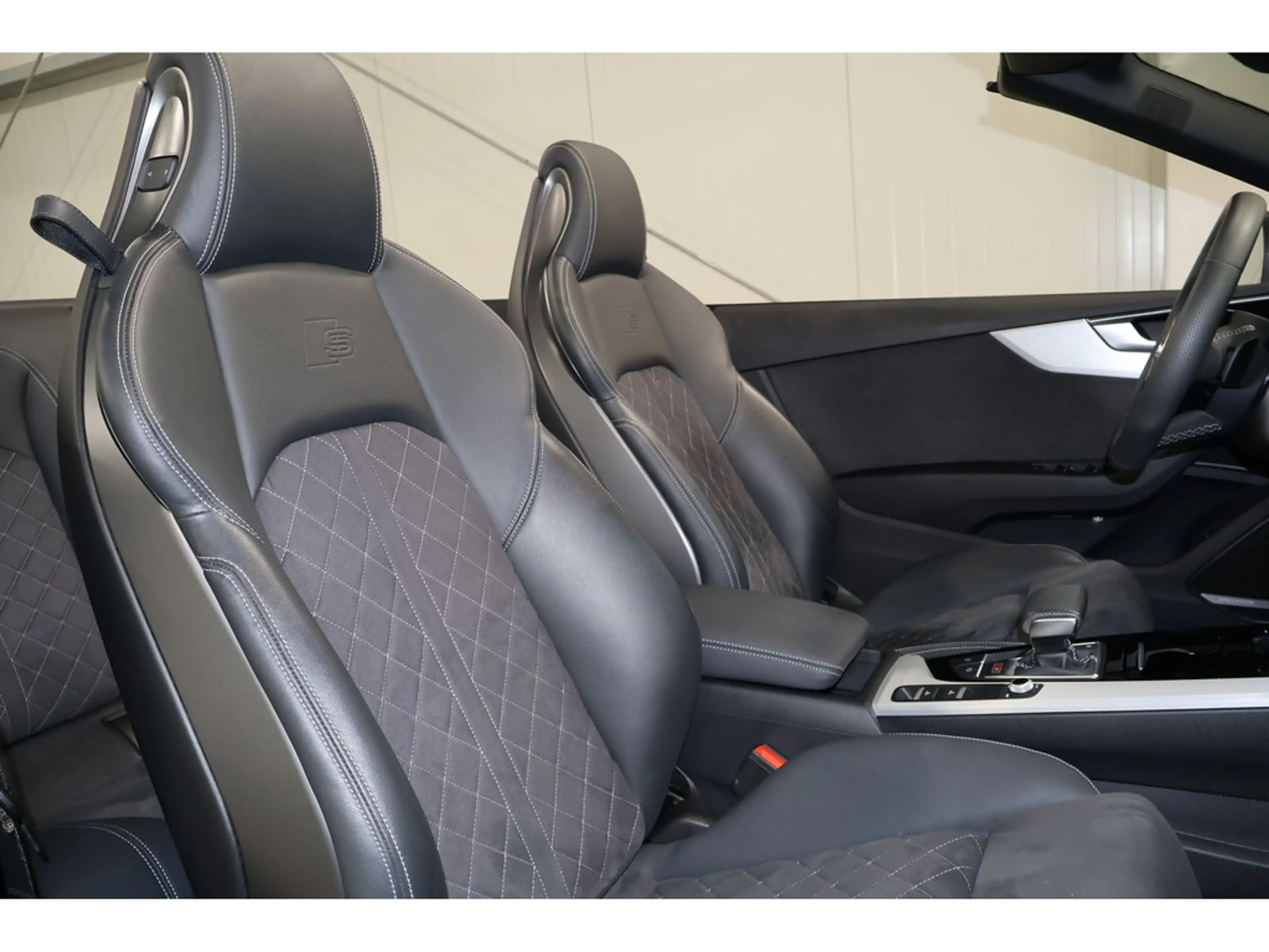 Audi S5 Cabriolet 3.0 TFSI quattro B&O*PDC*AreaView * — photo 8