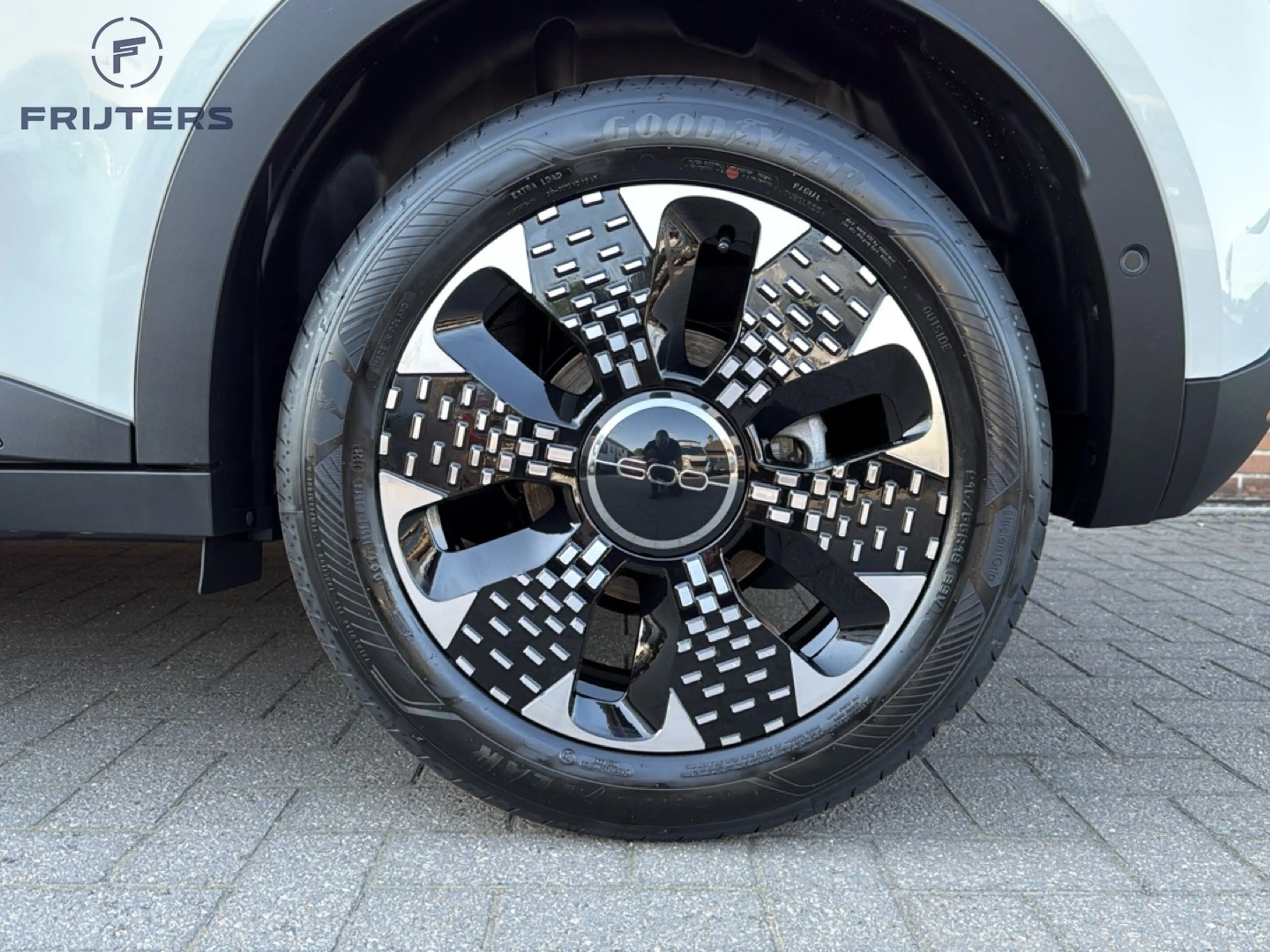 Fiat 600e La Prima electric 156 pk — photo 15