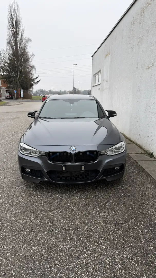BMW 320 320d M Sport - 1