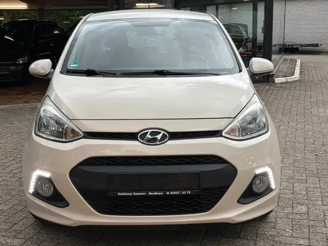 Hyundai I10 view 3